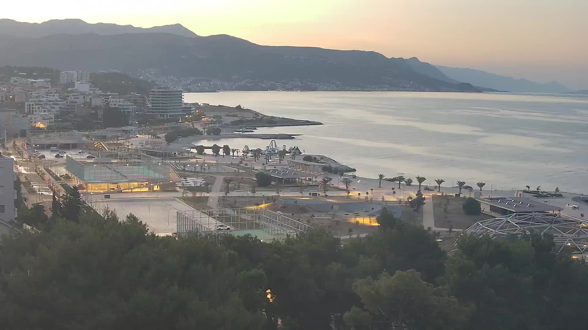 Plaža Žnjan in športni objekti – Split