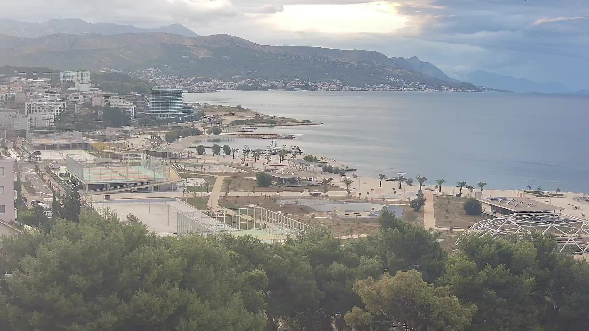 Plaža Žnjan in športni objekti – Split