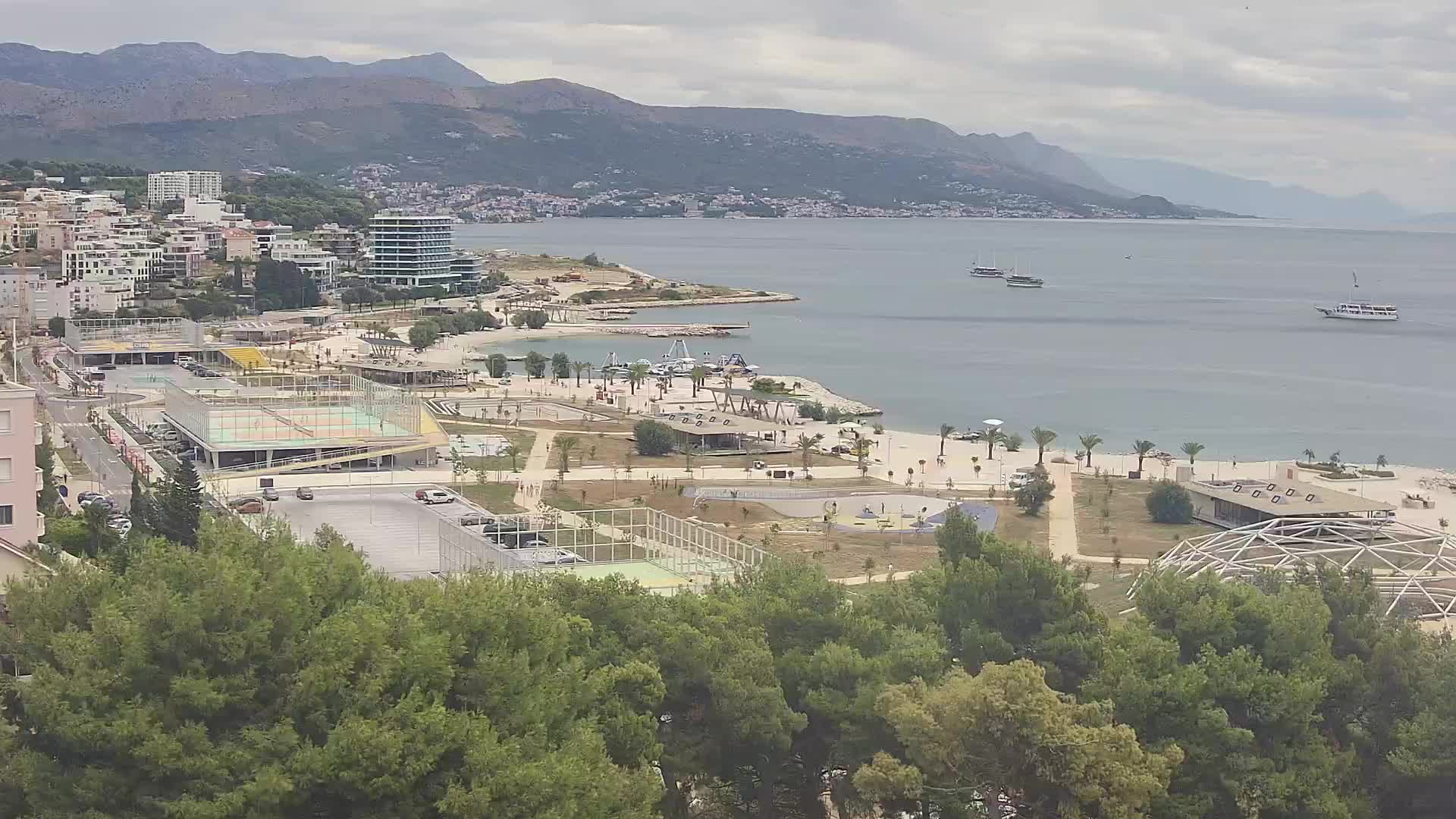 Plaža Žnjan in športni objekti – Split