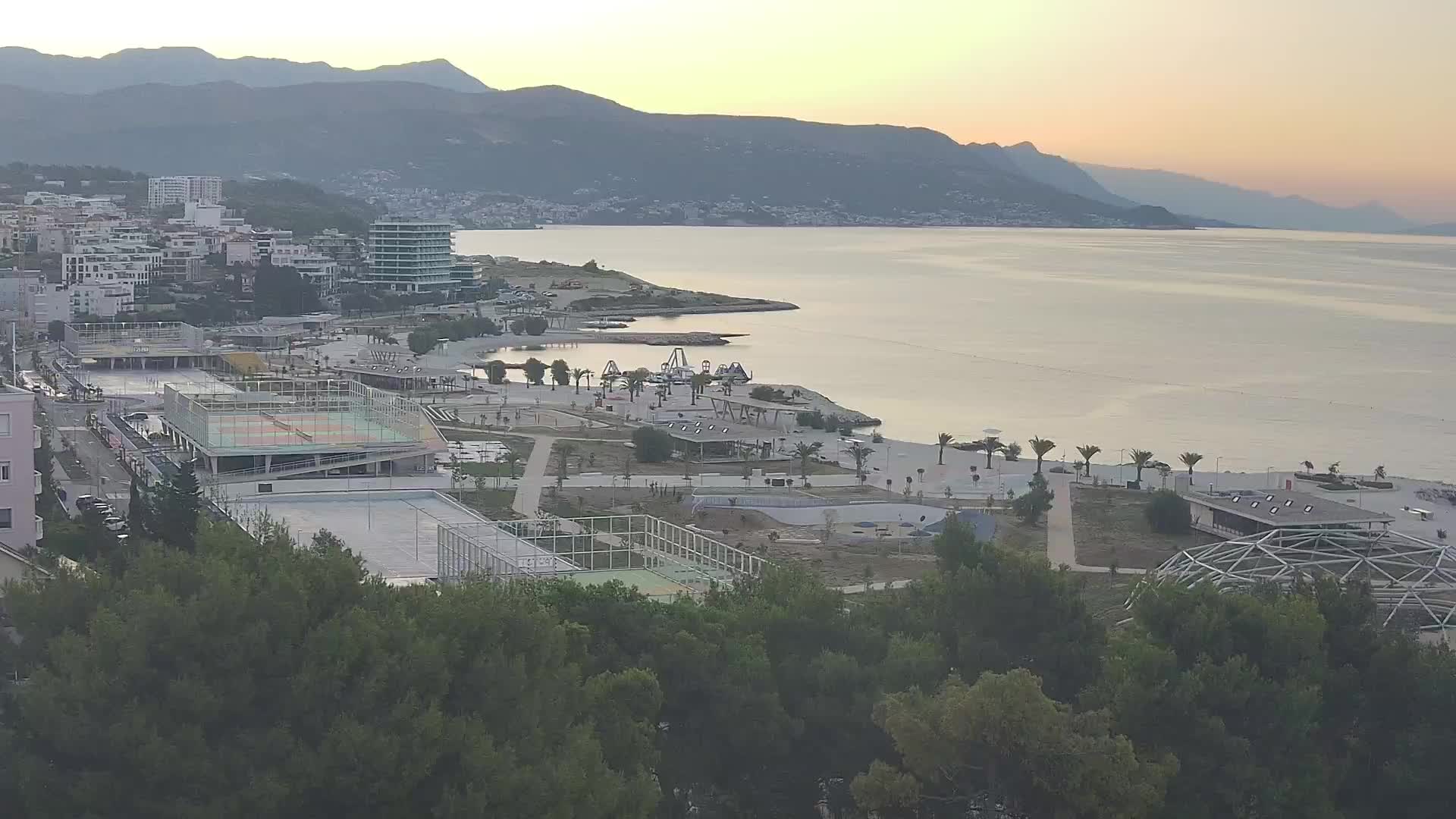 Plaža Žnjan in športni objekti – Split