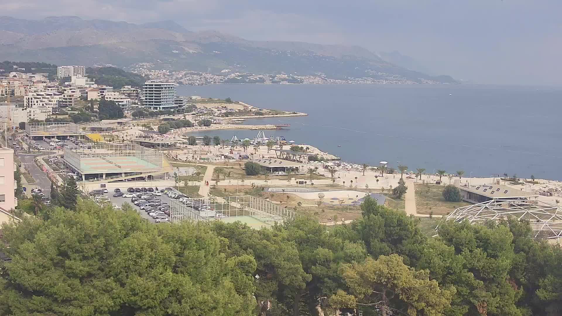 Plaža Žnjan in športni objekti – Split