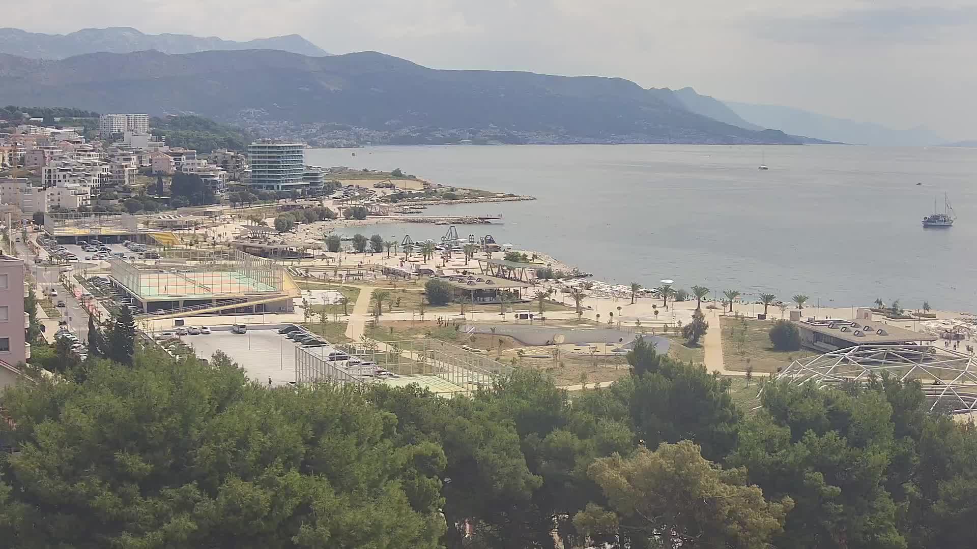 Plaža Žnjan in športni objekti – Split