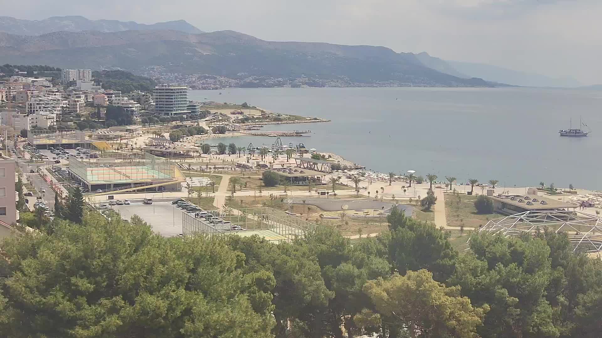 Plaža Žnjan in športni objekti – Split