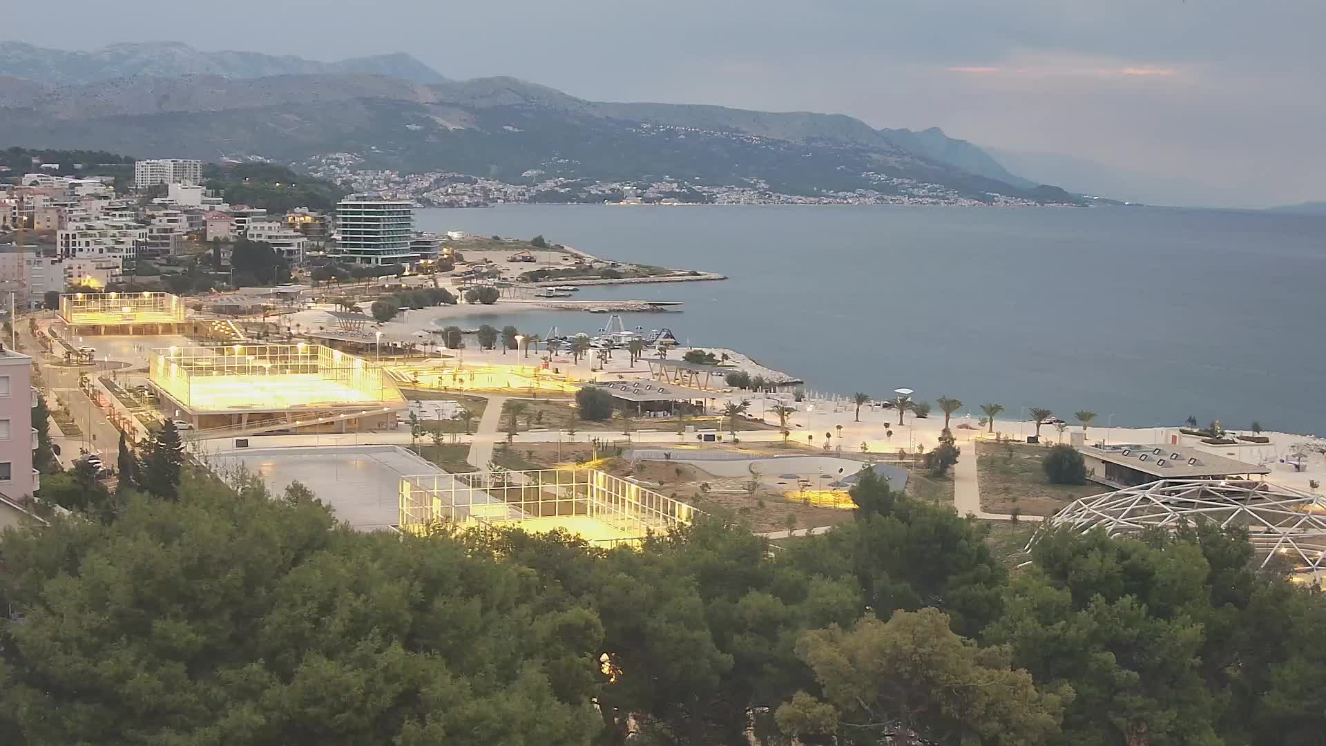 Plaža Žnjan in športni objekti – Split