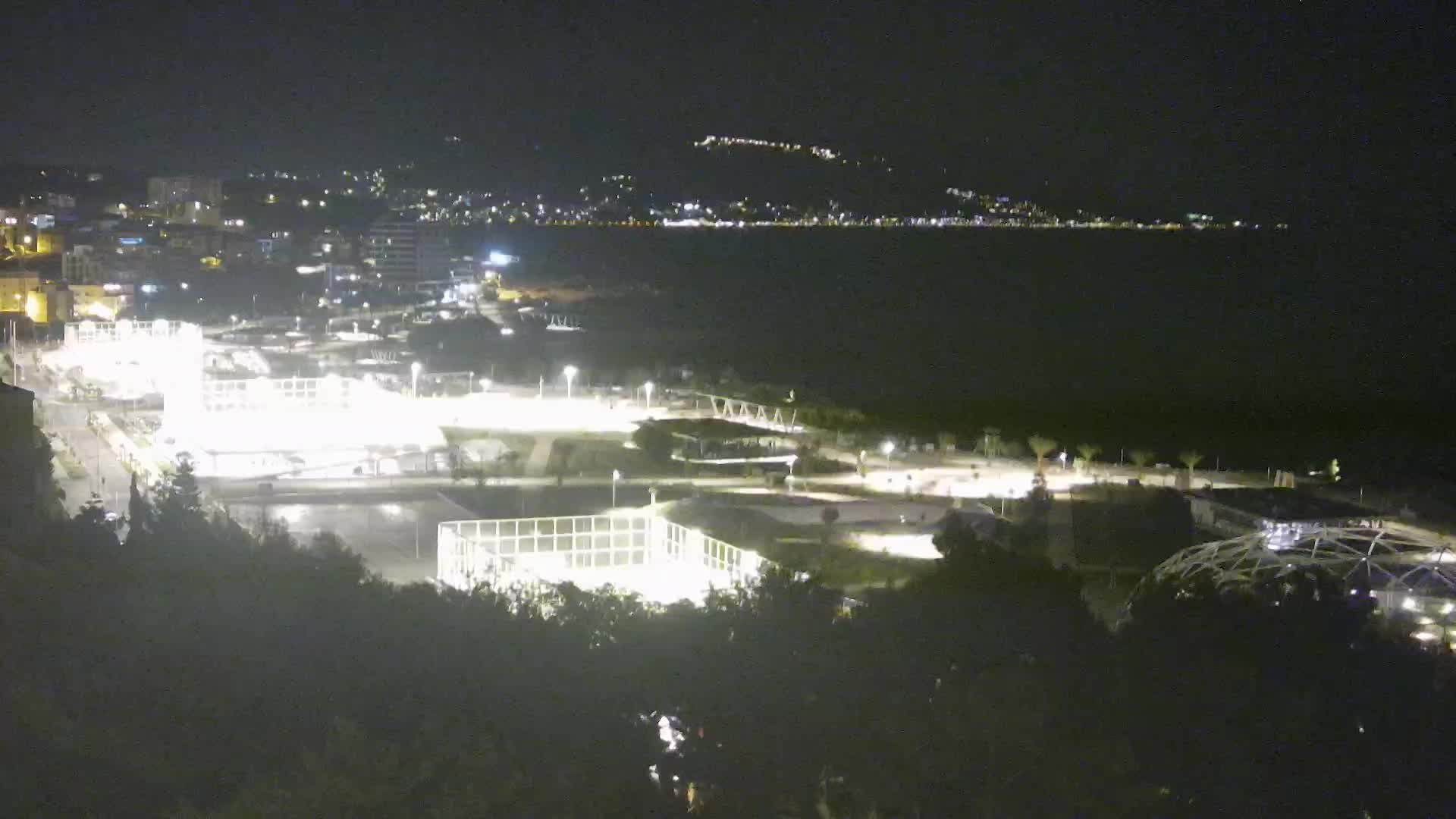 Plaža Žnjan in športni objekti – Split