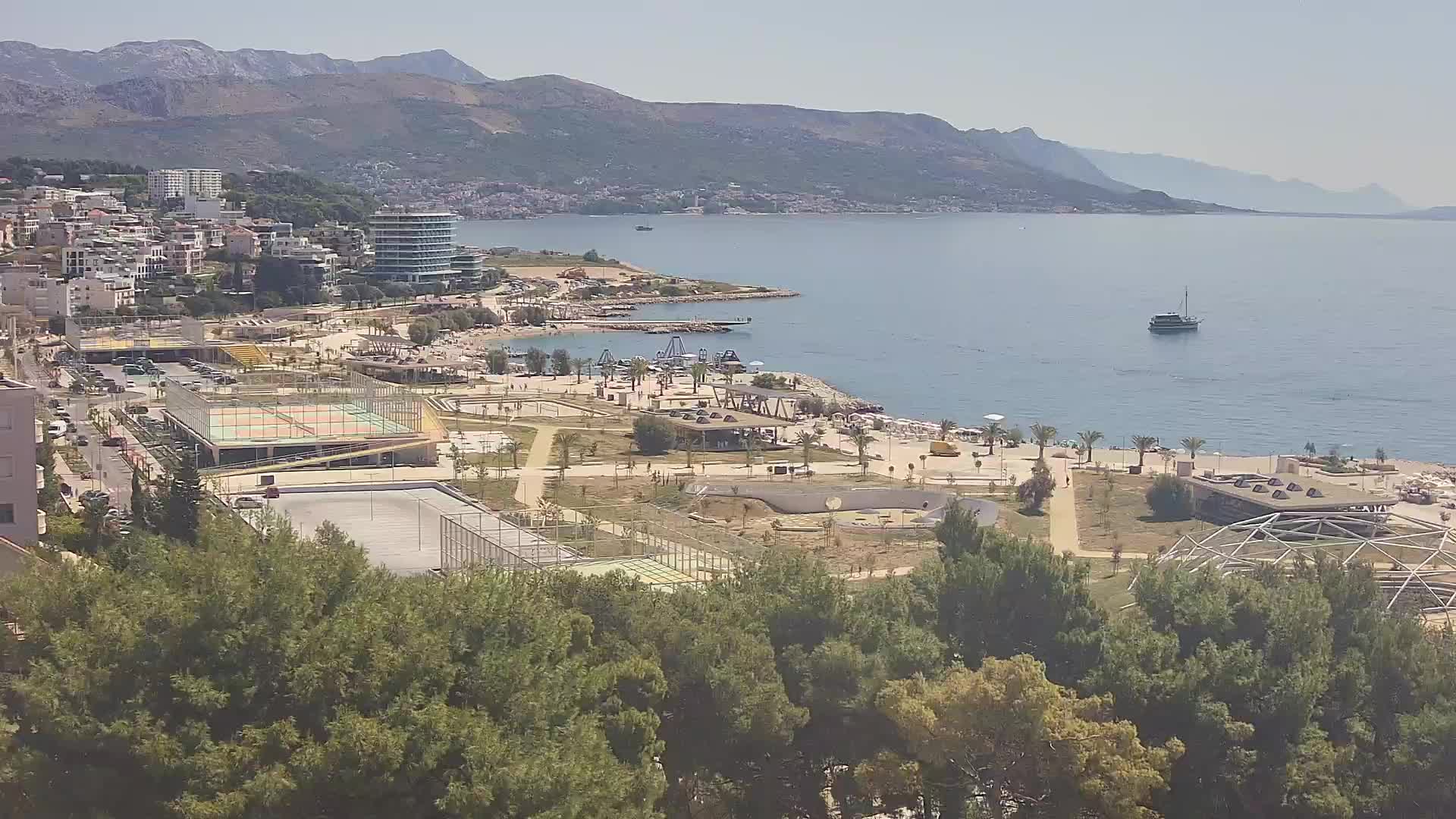 Plaža Žnjan in športni objekti – Split