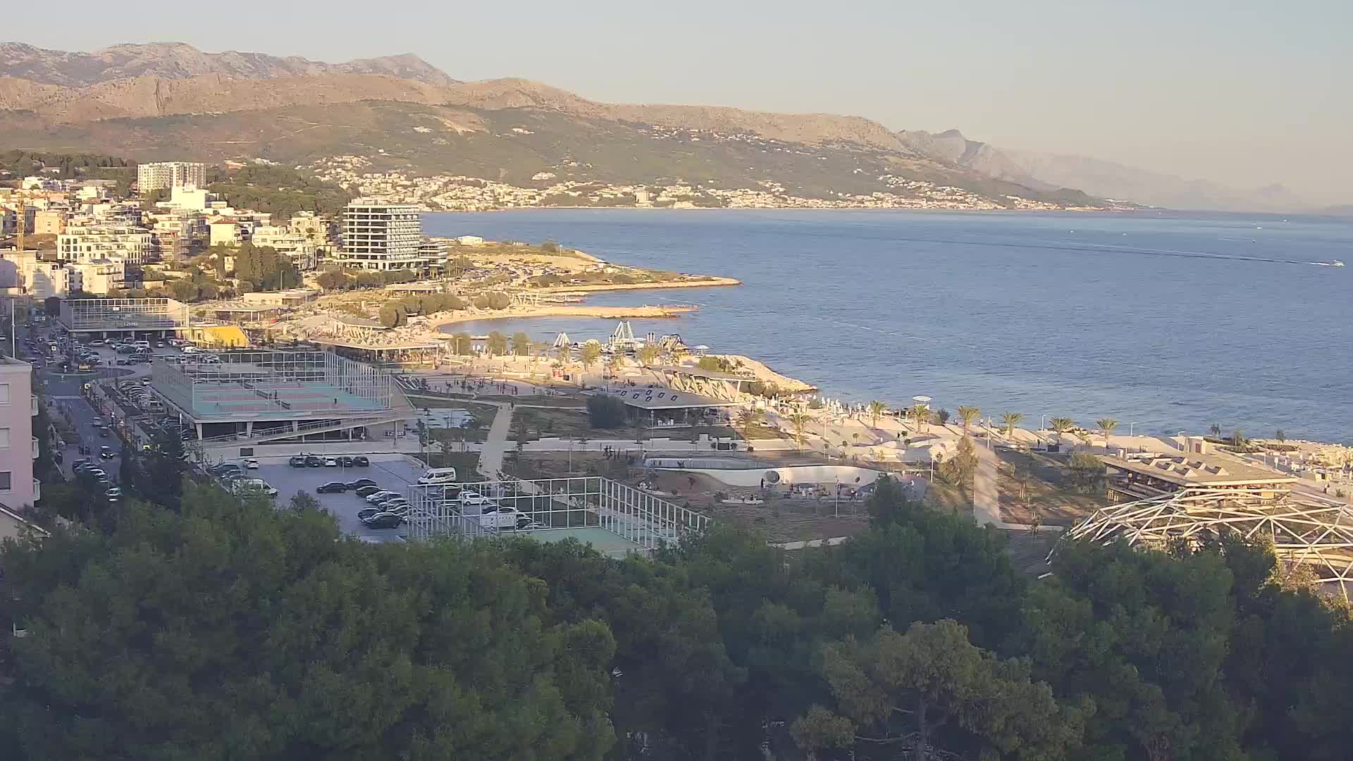 Plaža Žnjan in športni objekti – Split