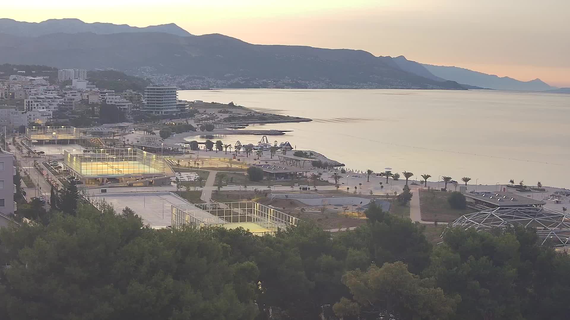 Plaža Žnjan in športni objekti – Split