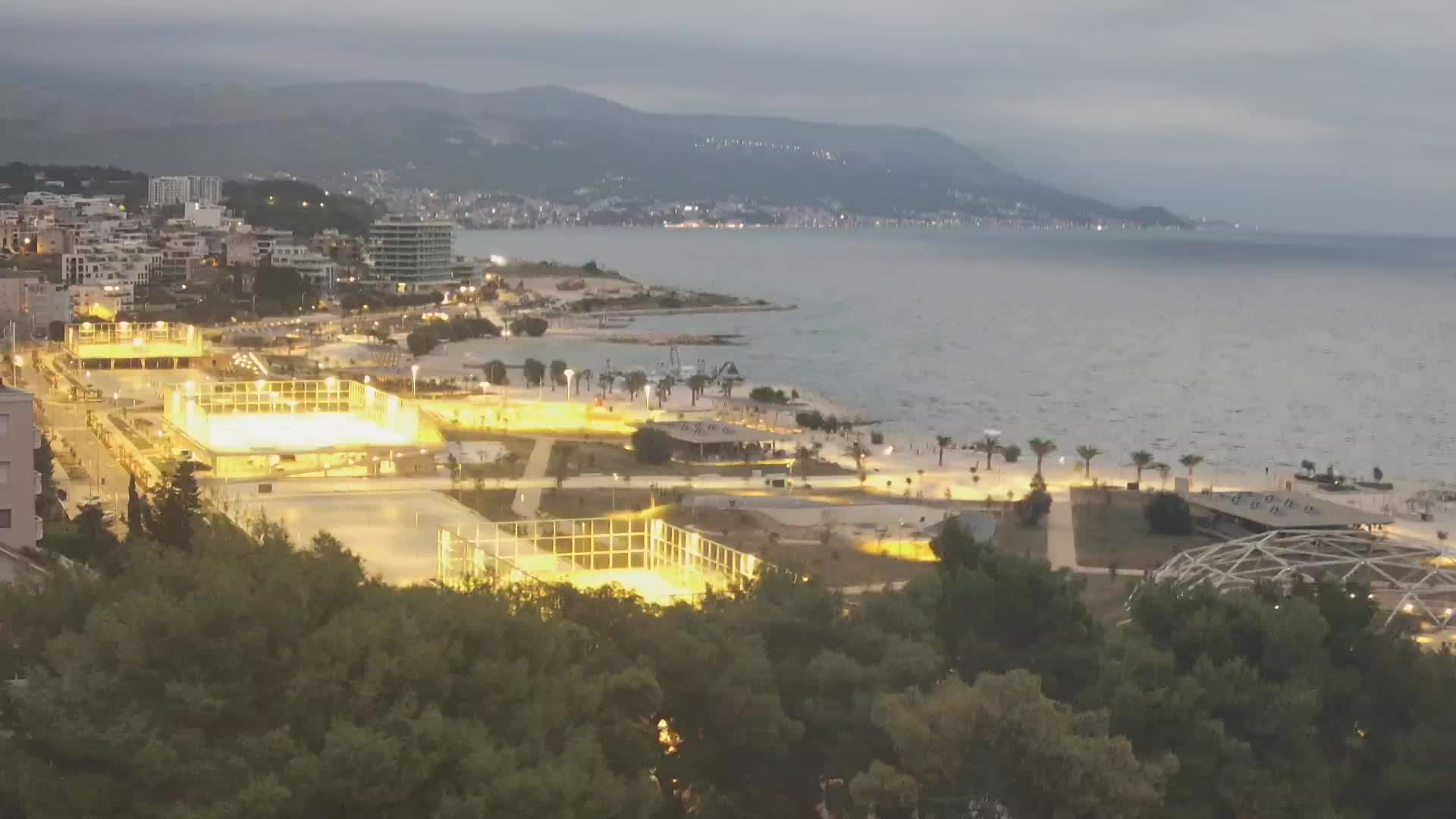 Plaža Žnjan in športni objekti – Split