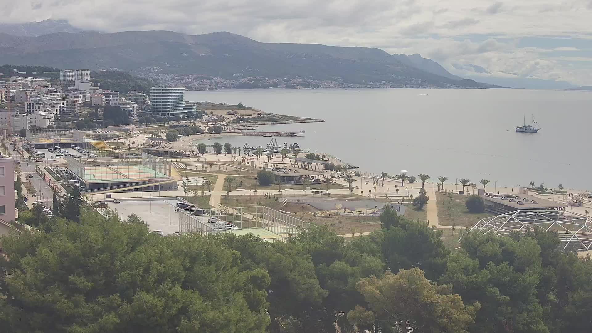 Plaža Žnjan in športni objekti – Split
