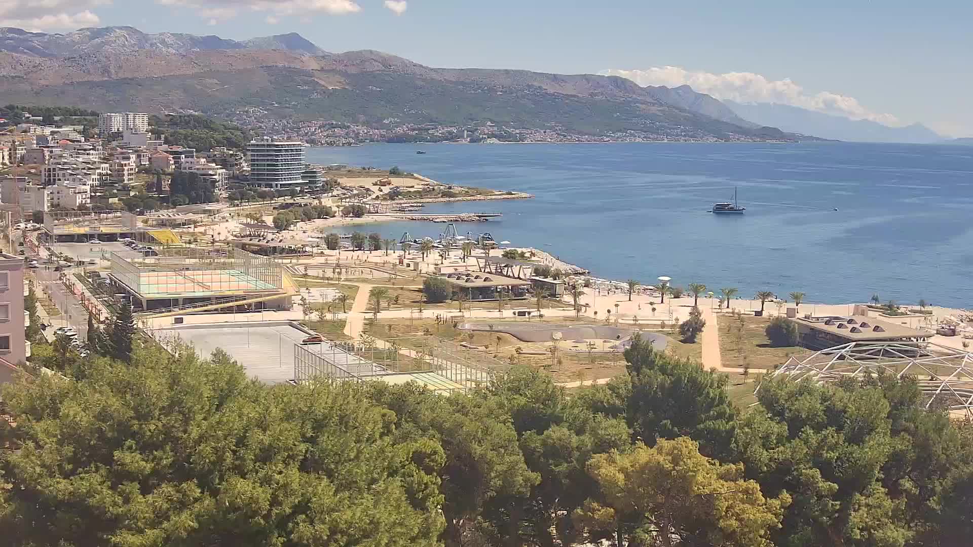 Plaža Žnjan in športni objekti – Split