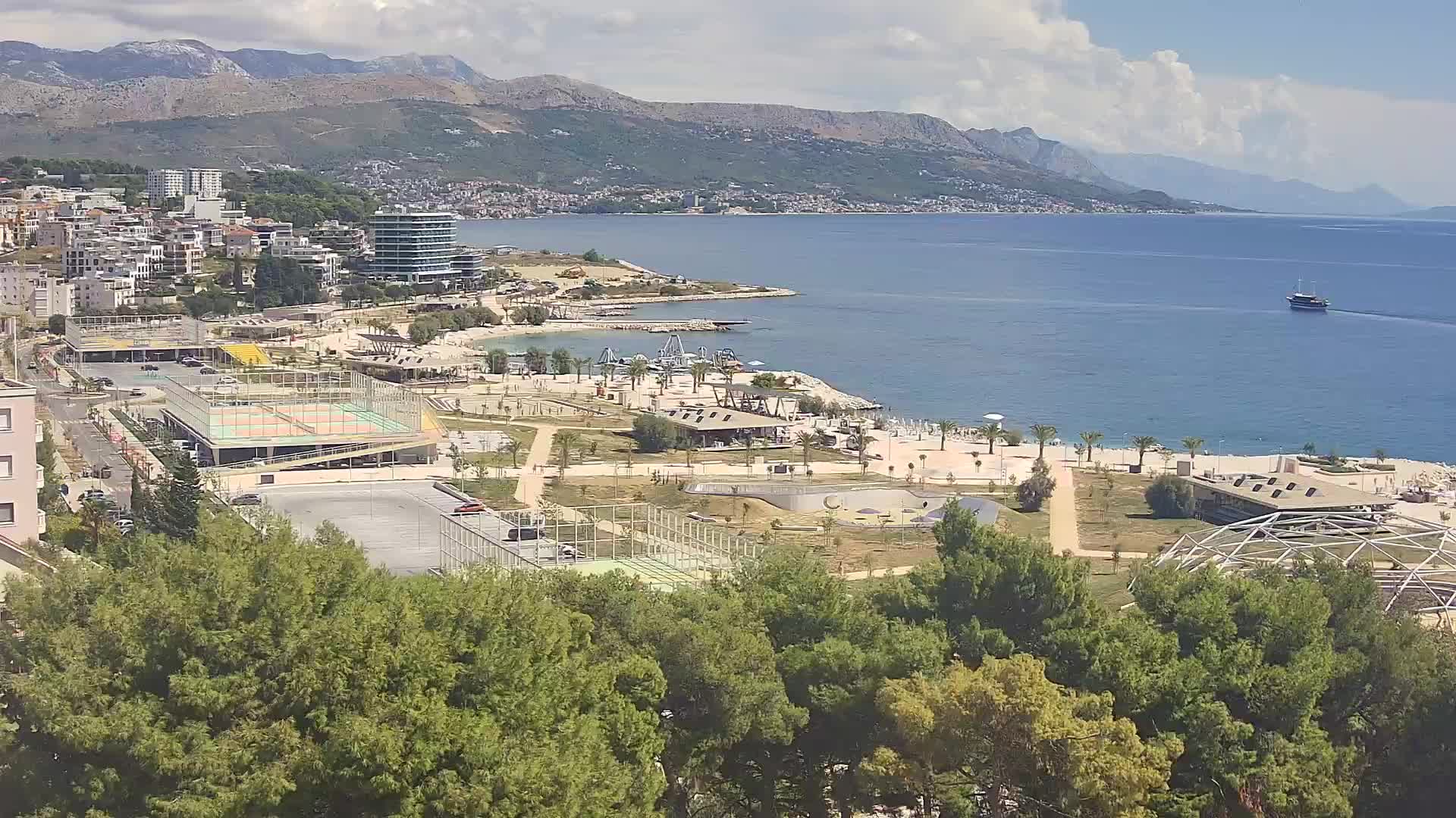 Plaža Žnjan in športni objekti – Split