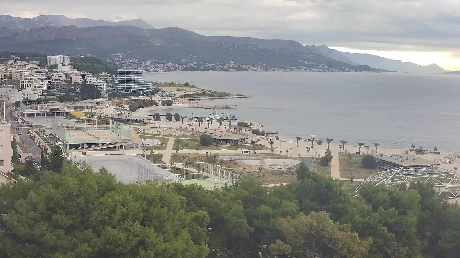 Playa Žnjan e instalaciones deportivas – Split