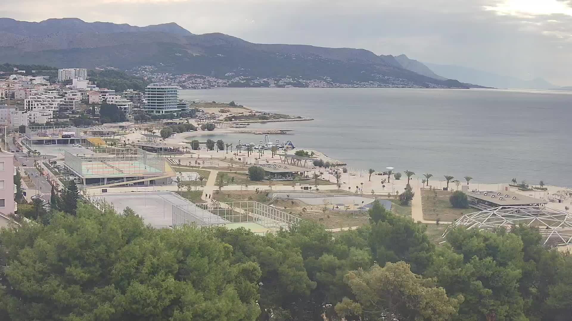 Plaža Žnjan in športni objekti – Split