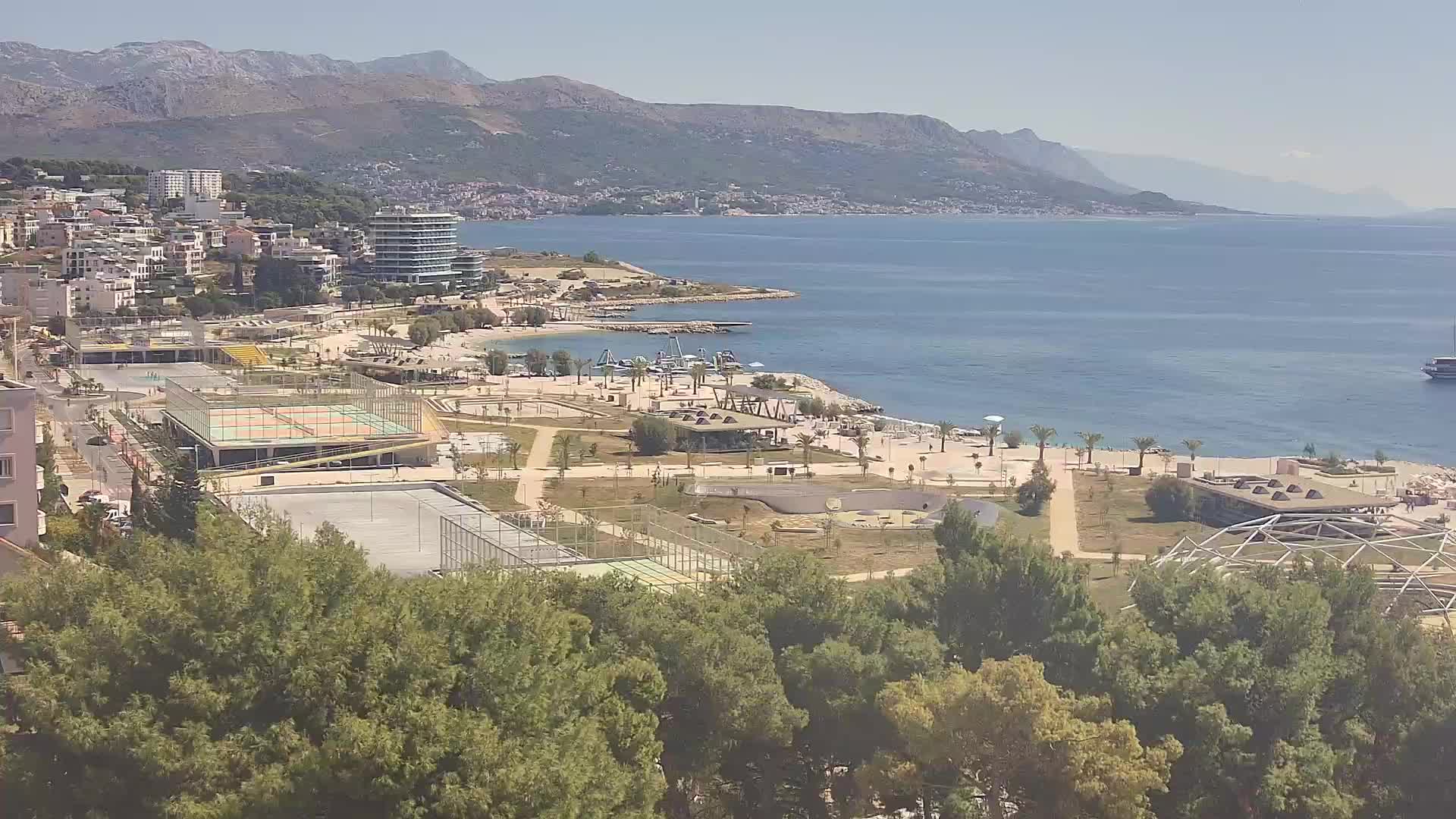 Plaža Žnjan in športni objekti – Split