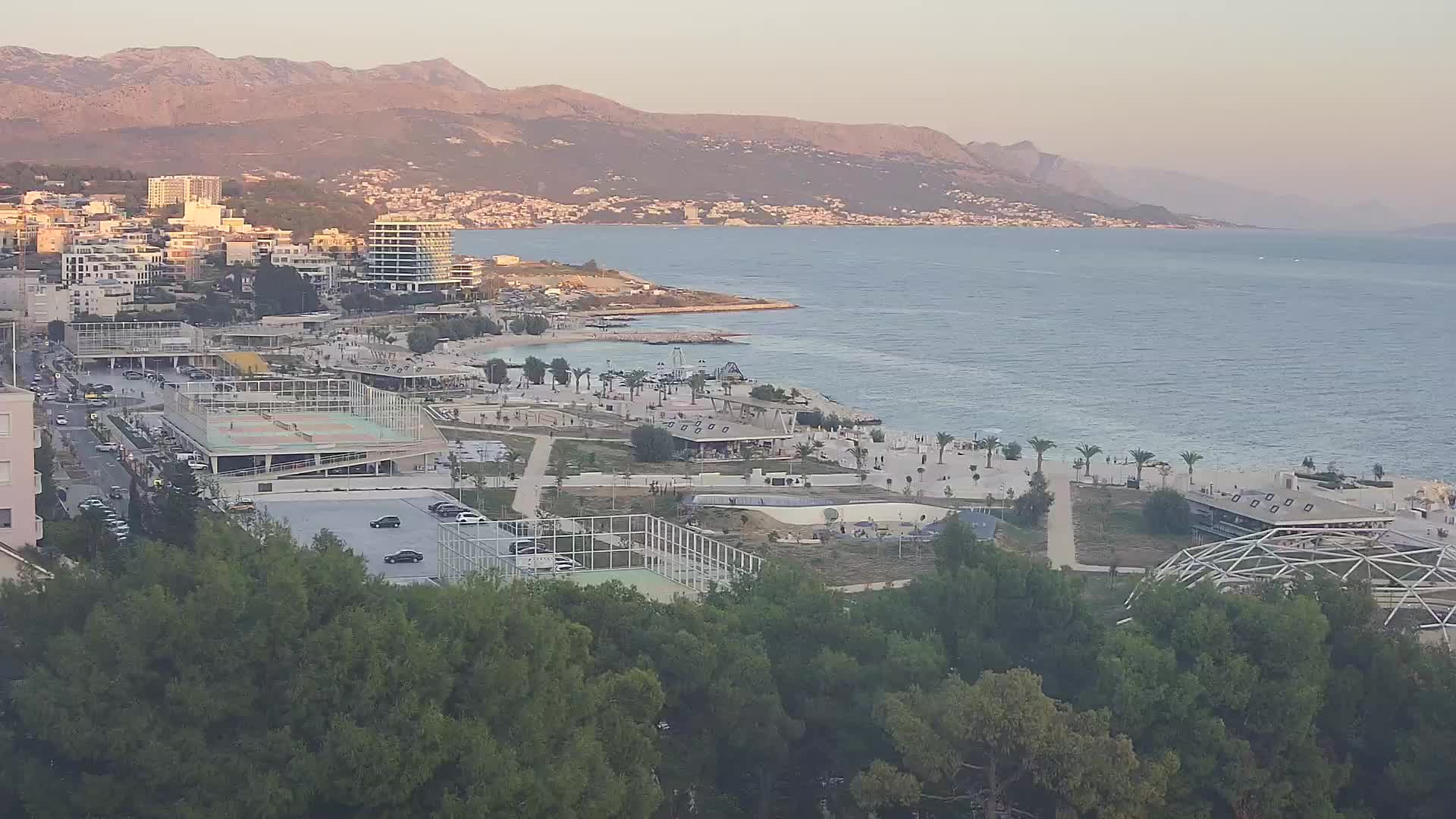Plaža Žnjan in športni objekti – Split