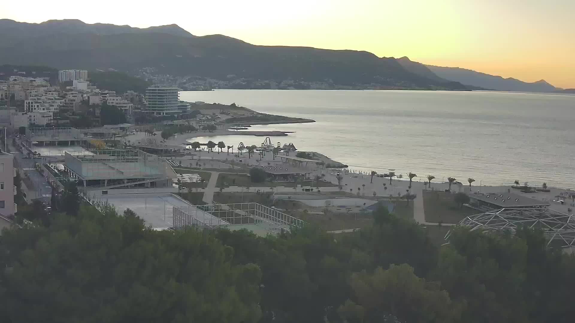 Plaža Žnjan in športni objekti – Split