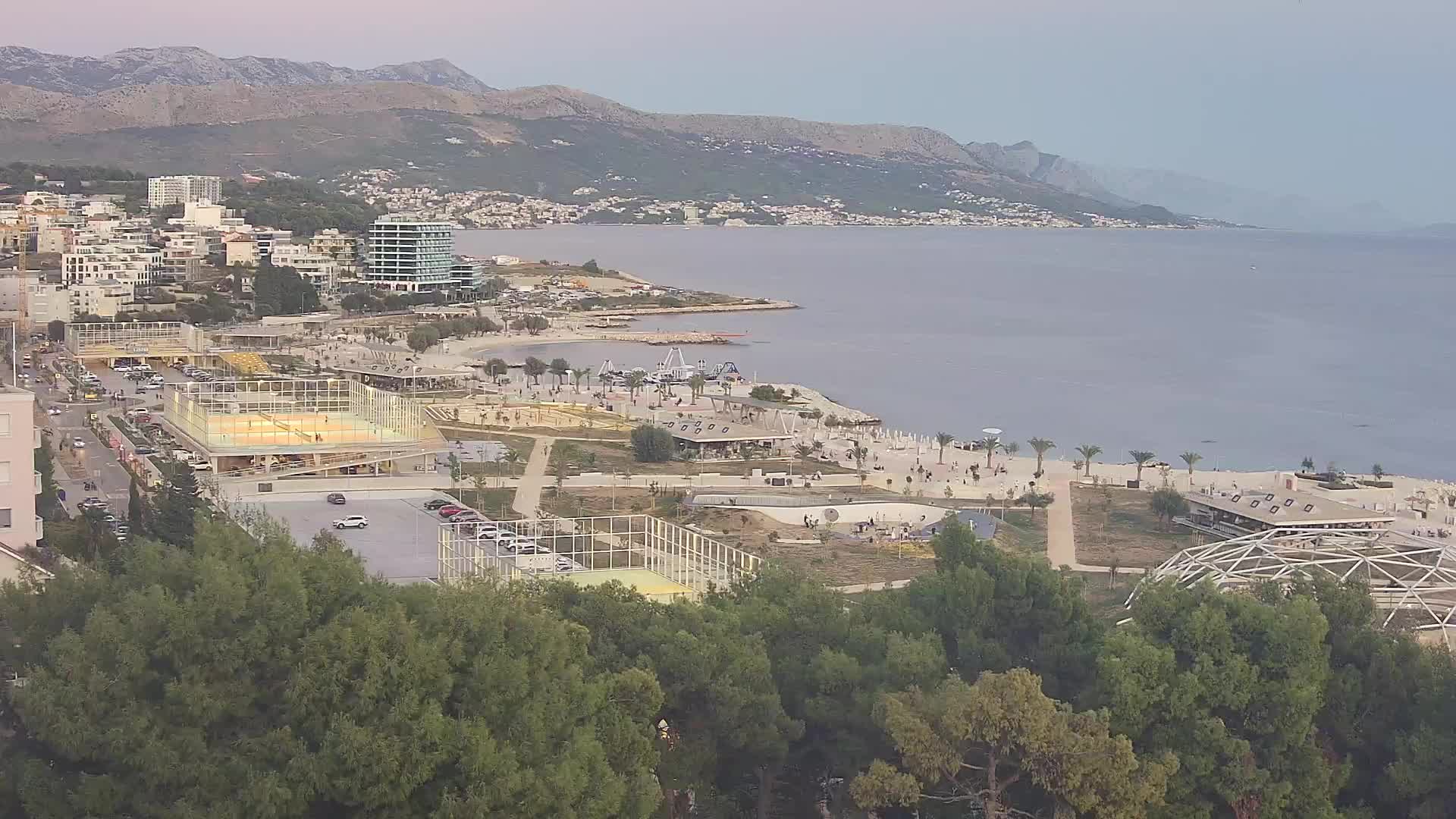 Plaža Žnjan in športni objekti – Split