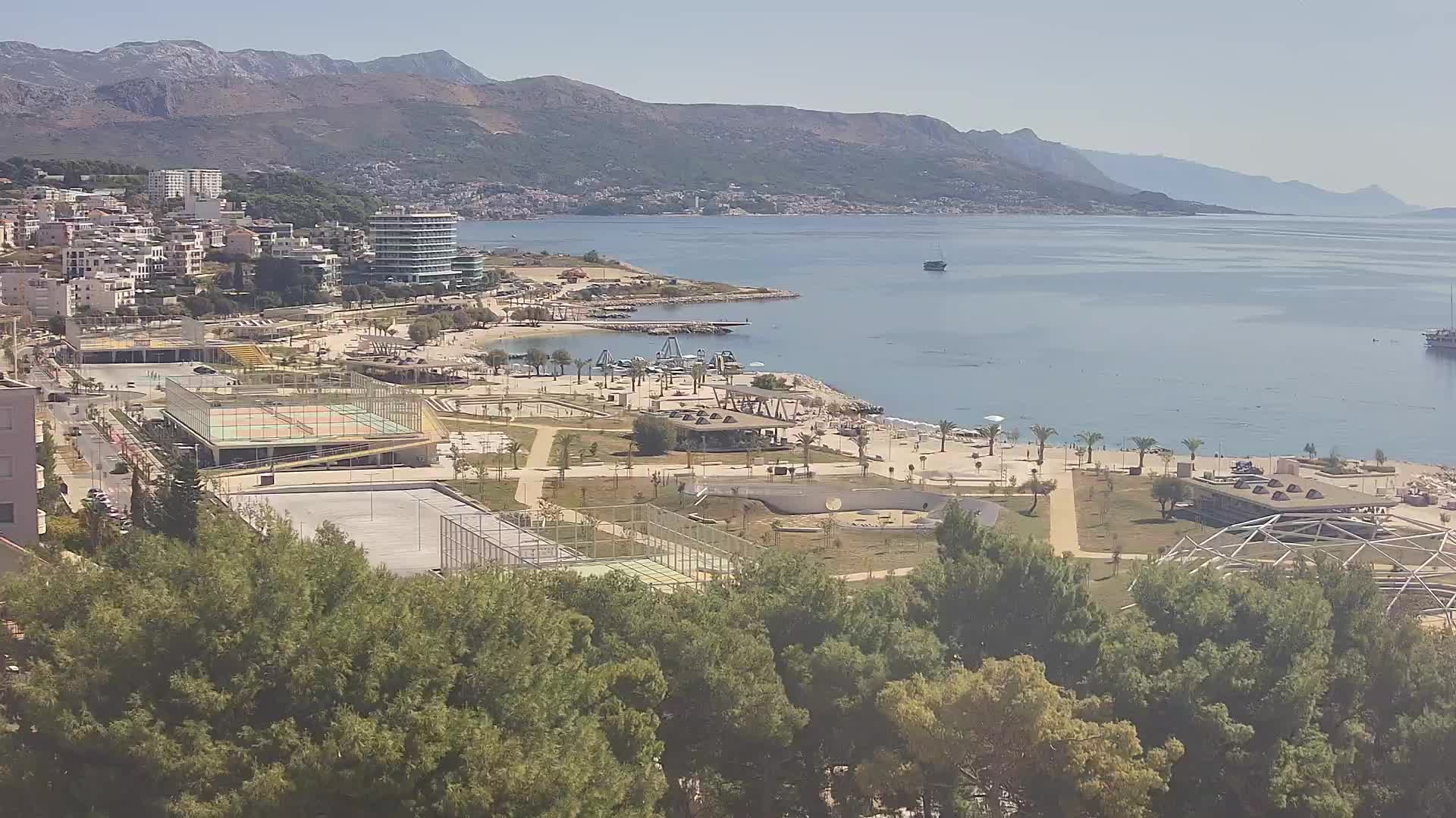 Plaža Žnjan in športni objekti – Split