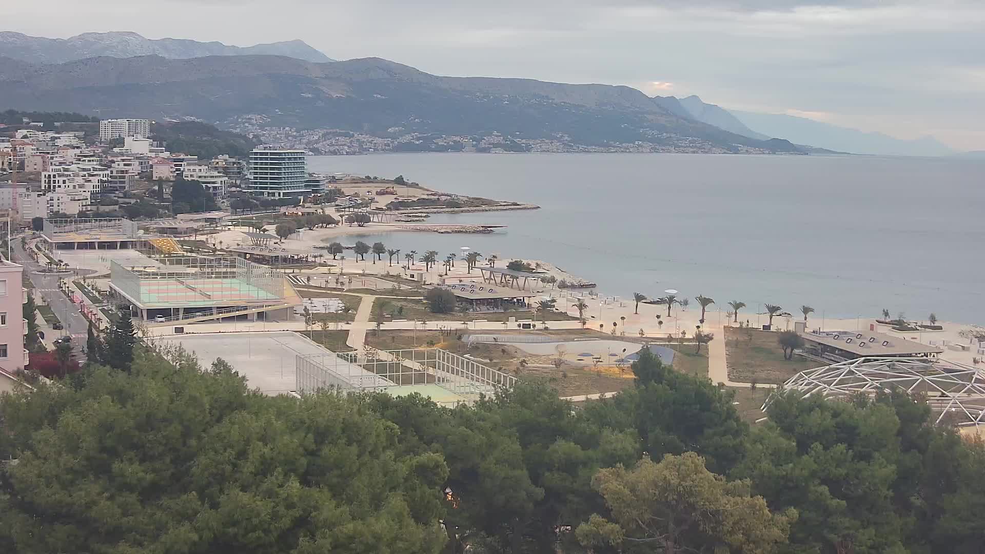 Playa Žnjan e instalaciones deportivas – Split