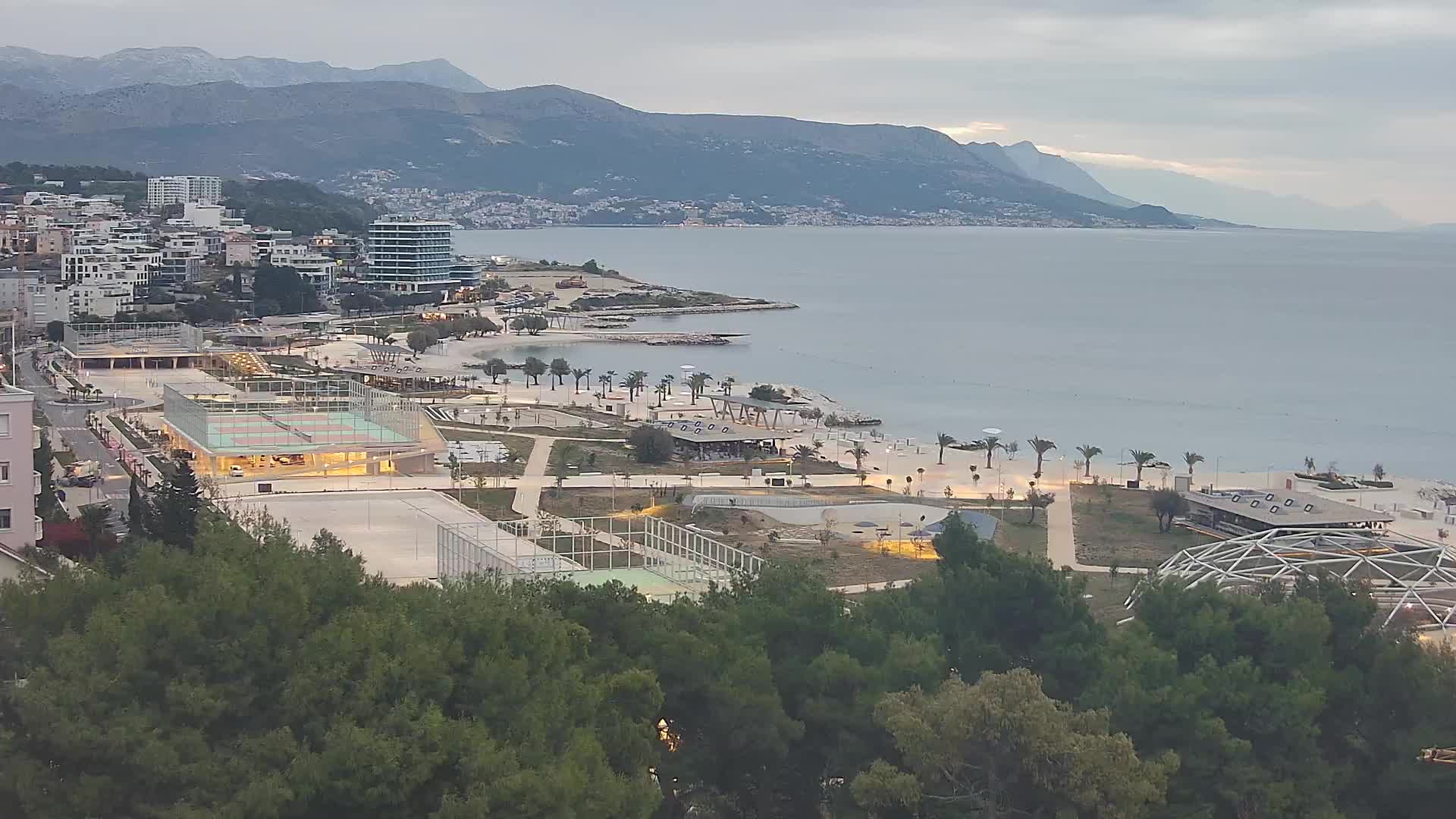 Plaža Žnjan in športni objekti – Split