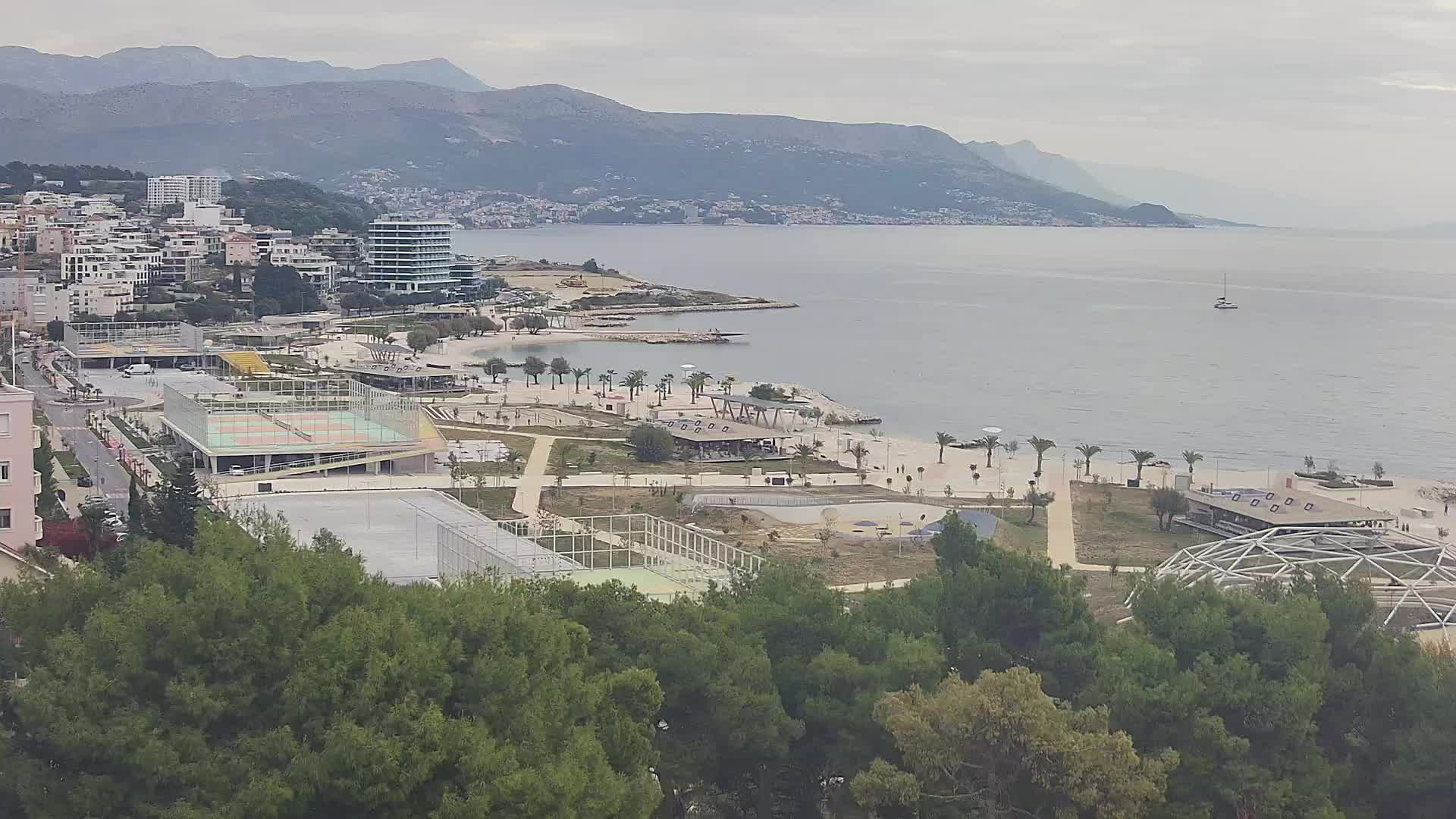 Plaža Žnjan in športni objekti – Split