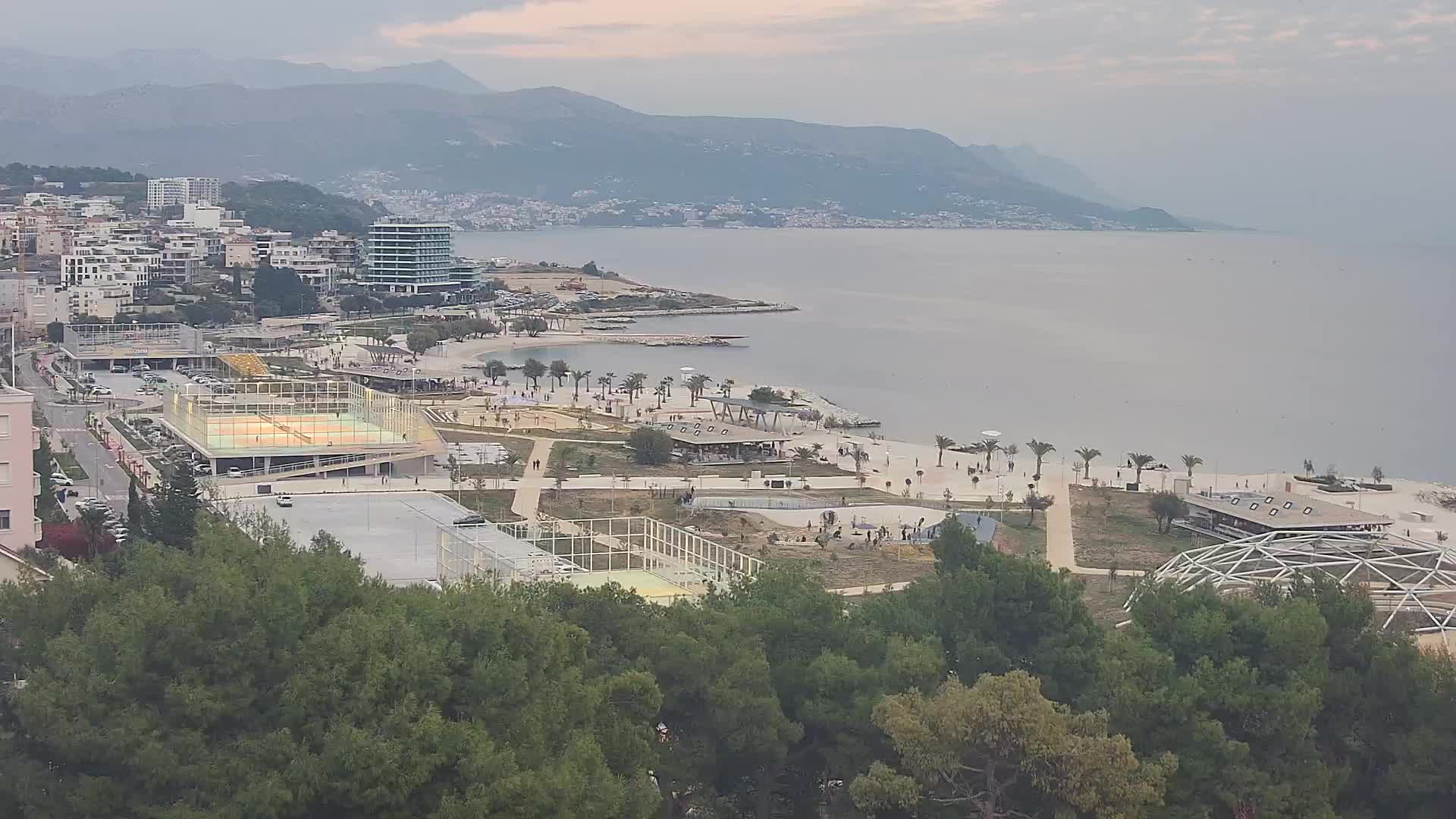 Playa Žnjan e instalaciones deportivas – Split