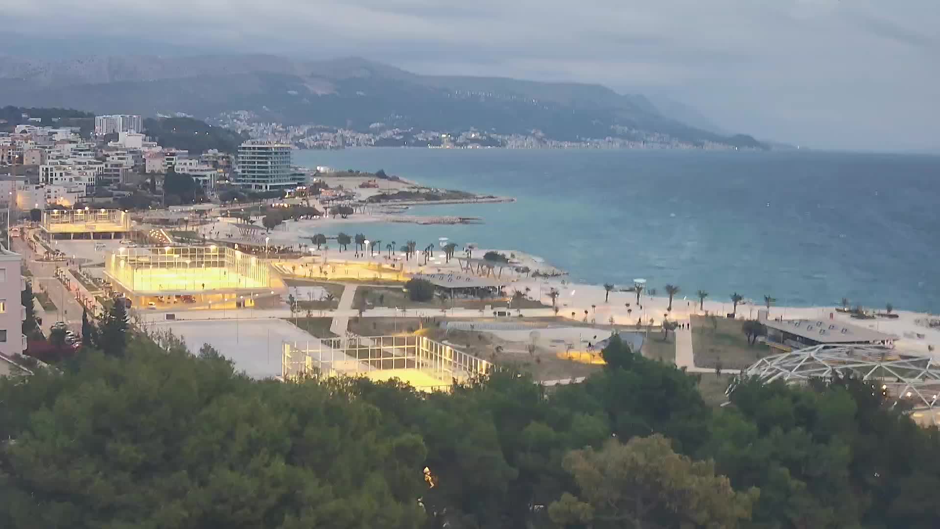 Plaža Žnjan in športni objekti – Split