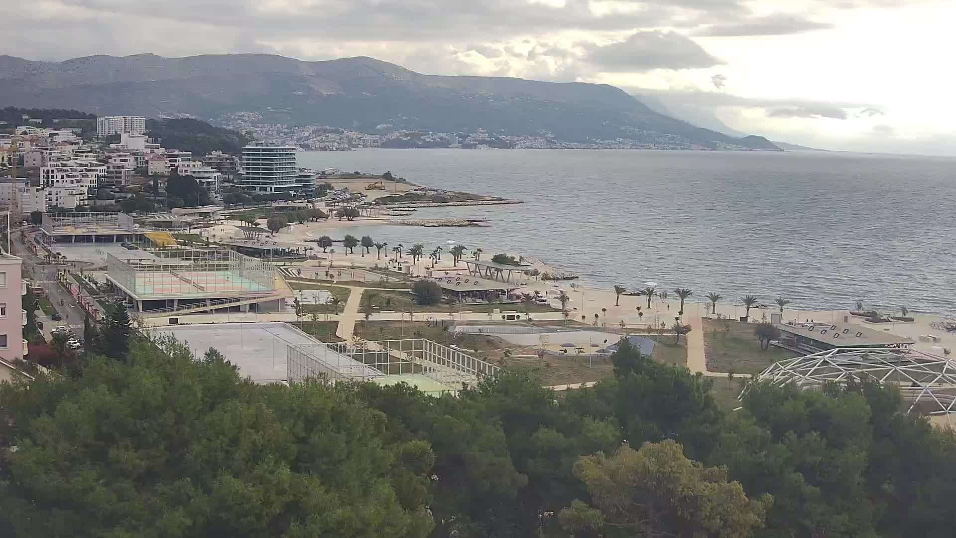 Plaža Žnjan in športni objekti – Split