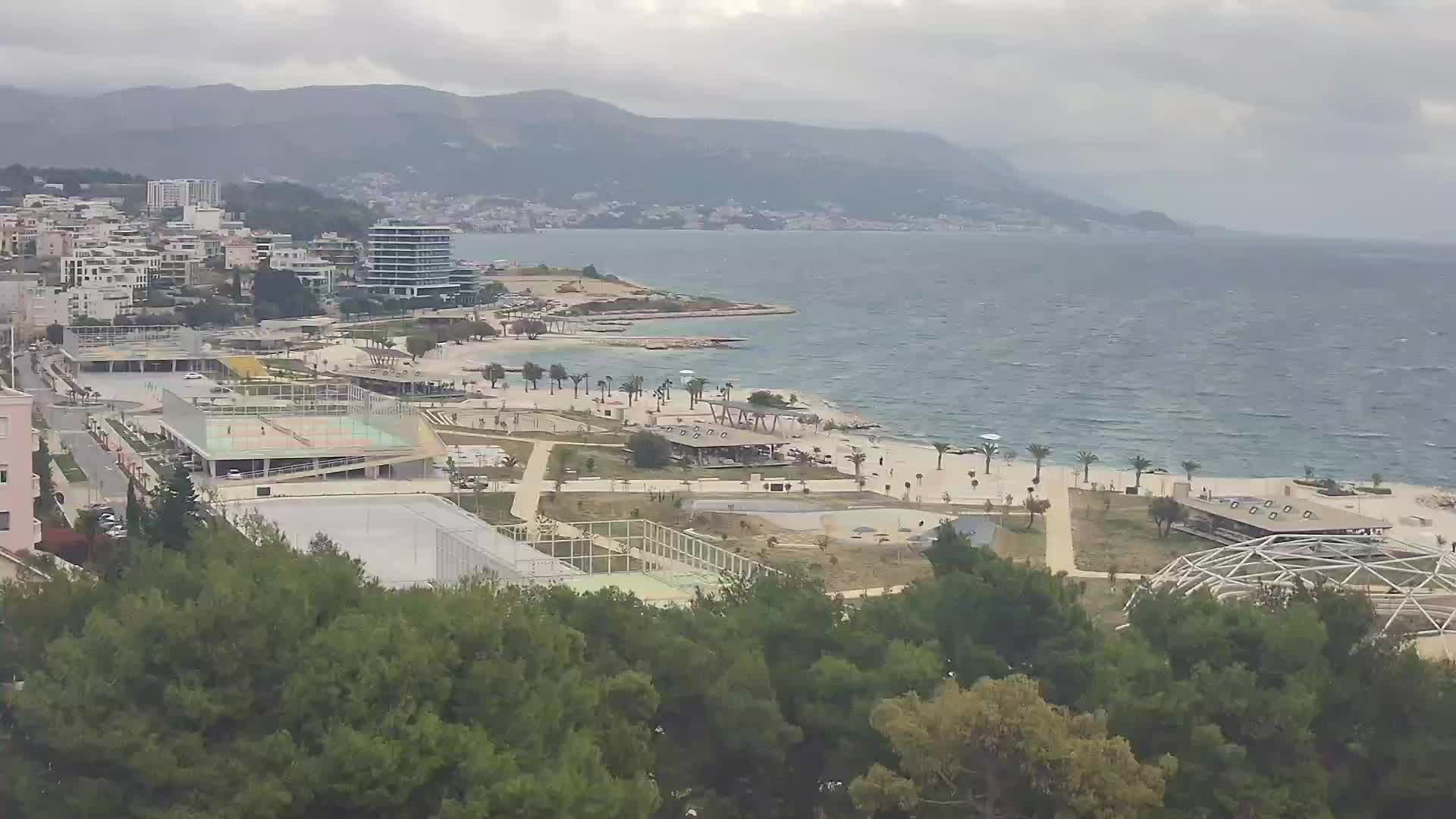 Plage Žnjan et installations sportives – Split