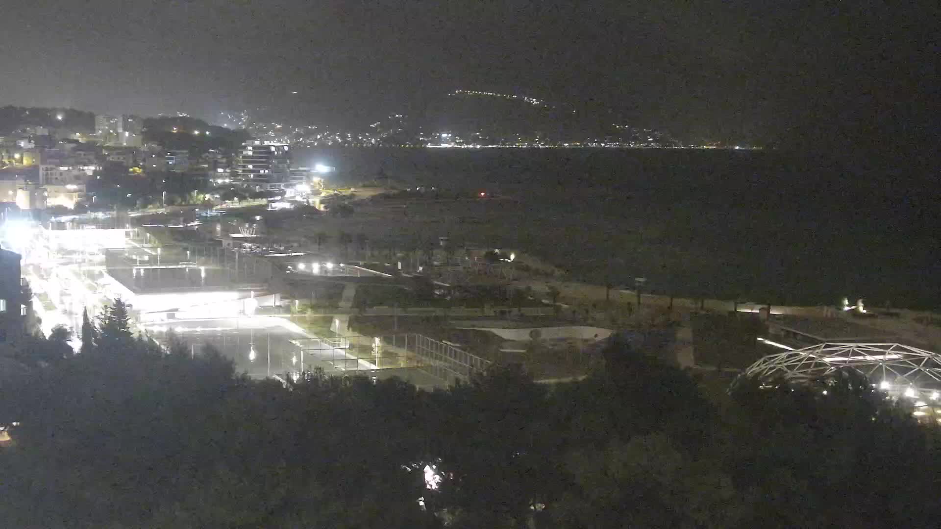 Plaža Žnjan in športni objekti – Split
