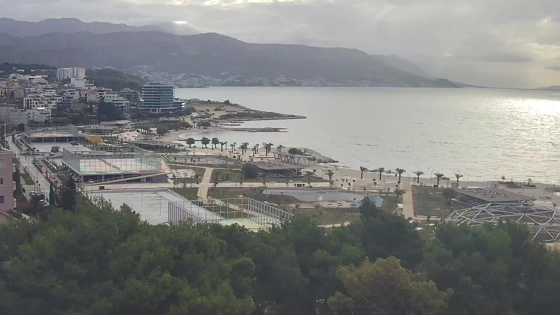Plage Žnjan et installations sportives – Split