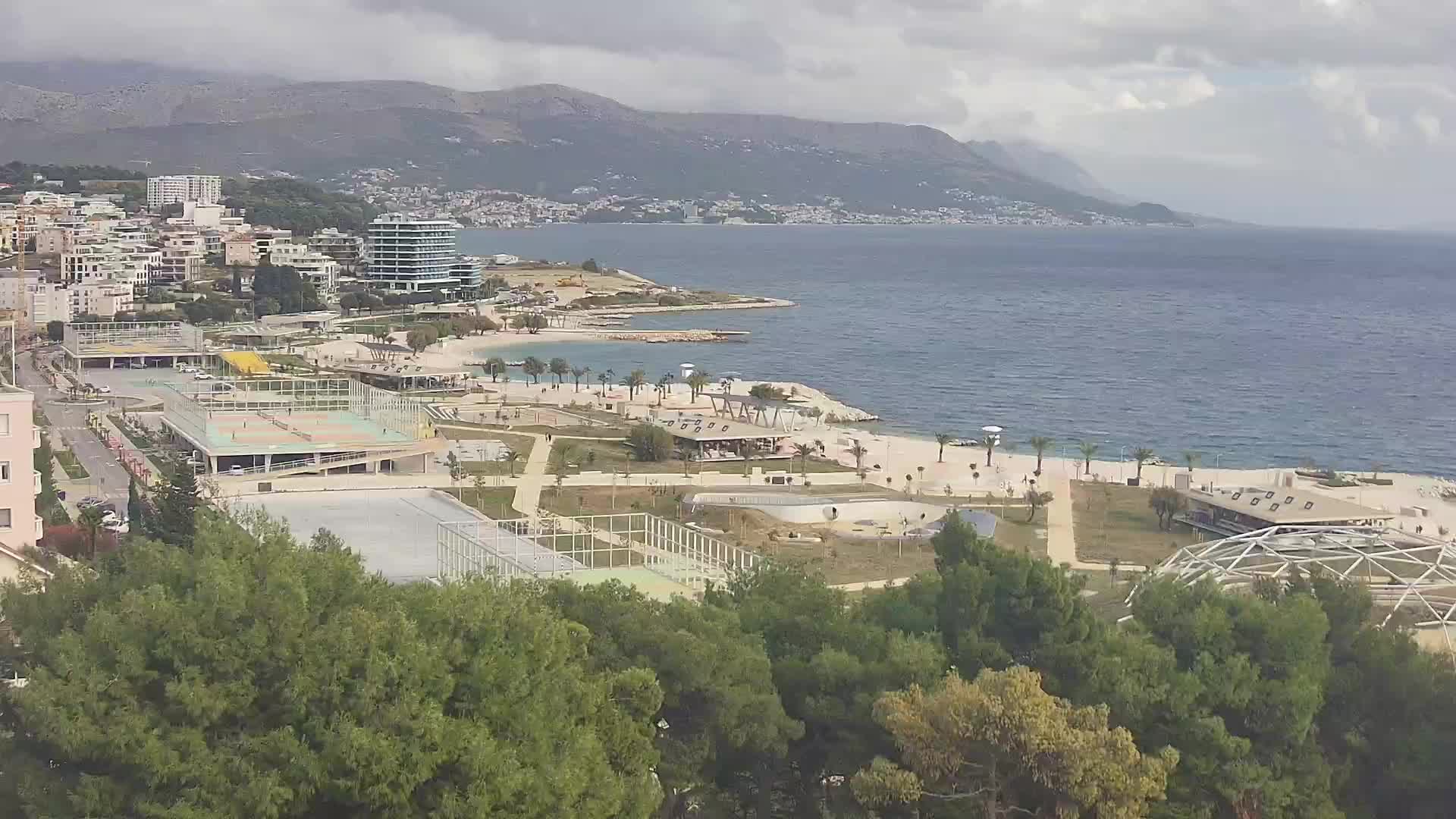 Playa Žnjan e instalaciones deportivas – Split