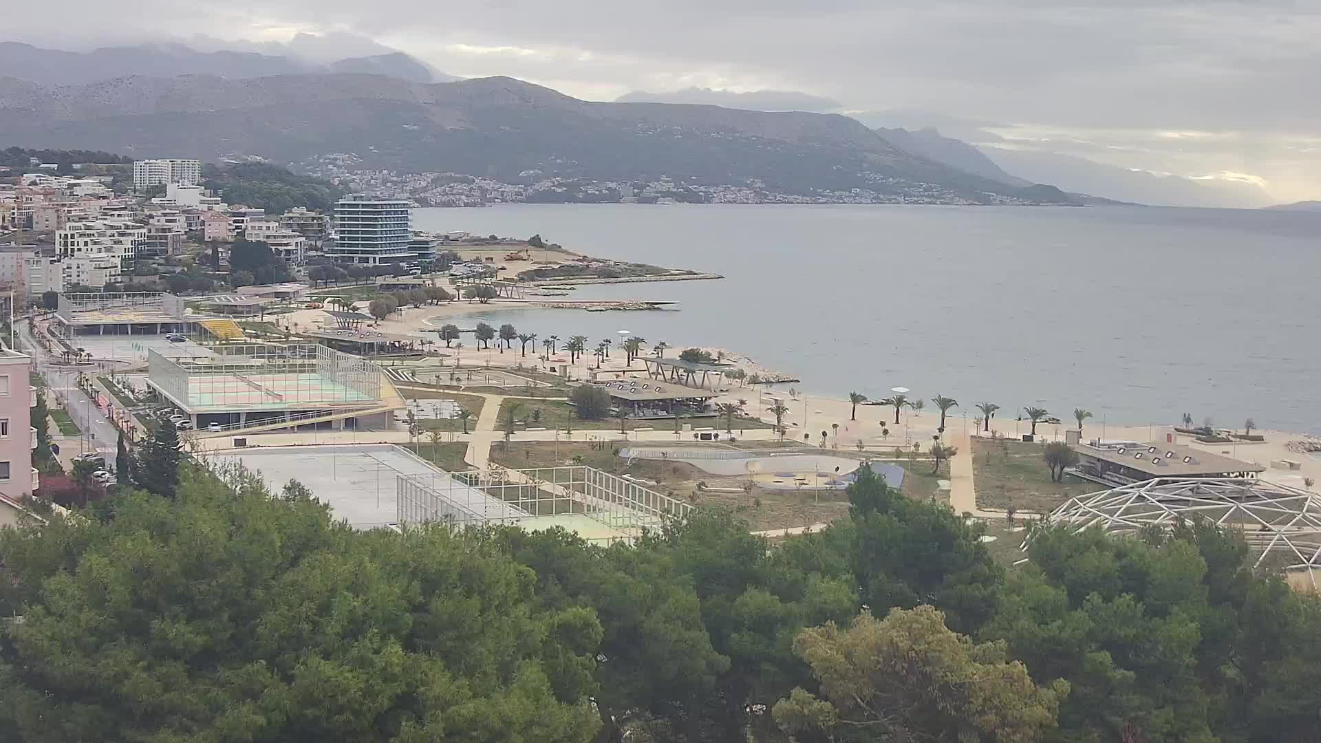Playa Žnjan e instalaciones deportivas – Split