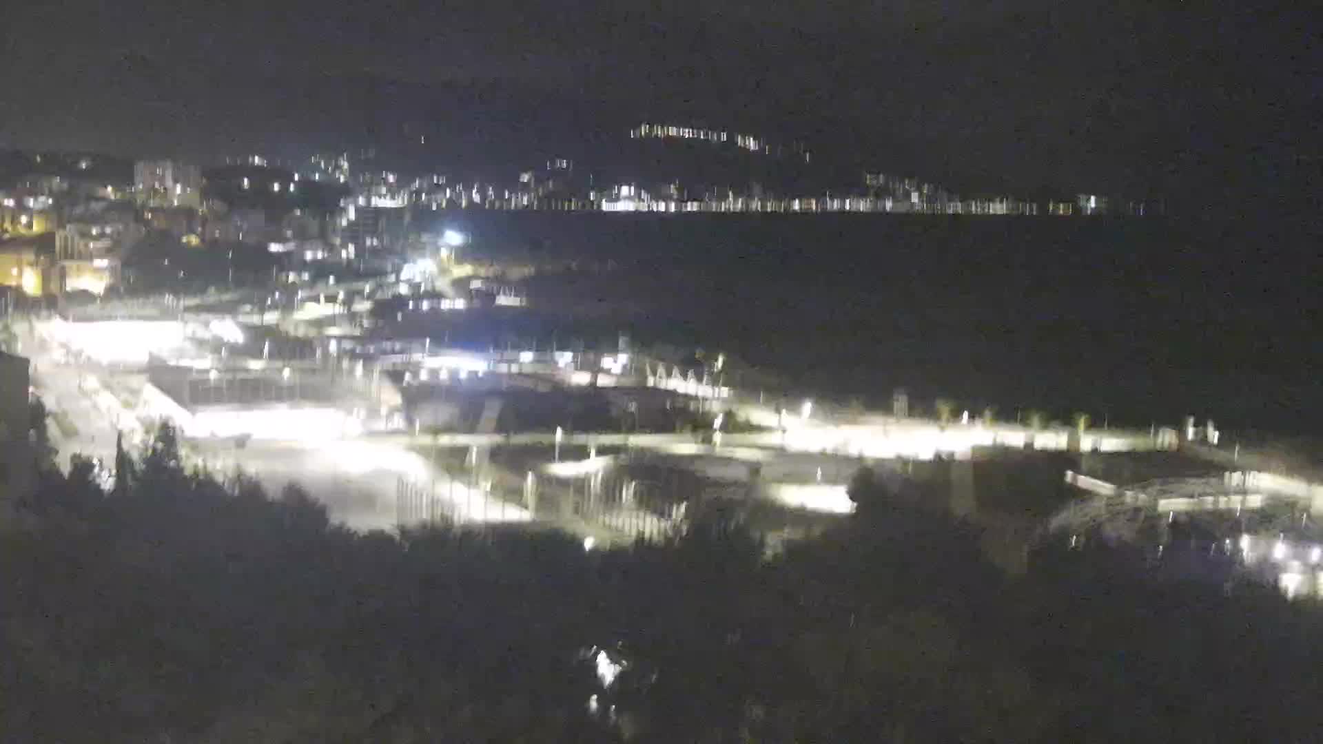 Plaža Žnjan in športni objekti – Split
