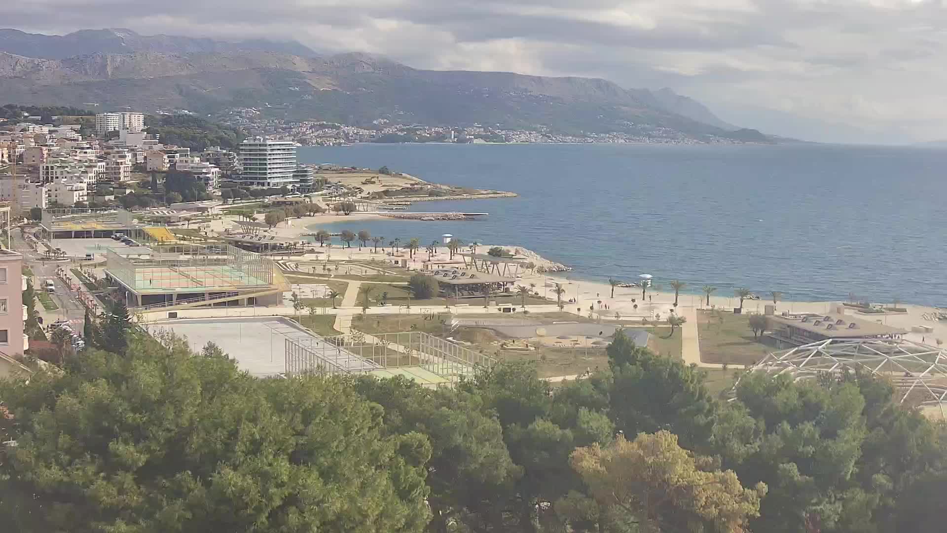 Plaža Žnjan in športni objekti – Split