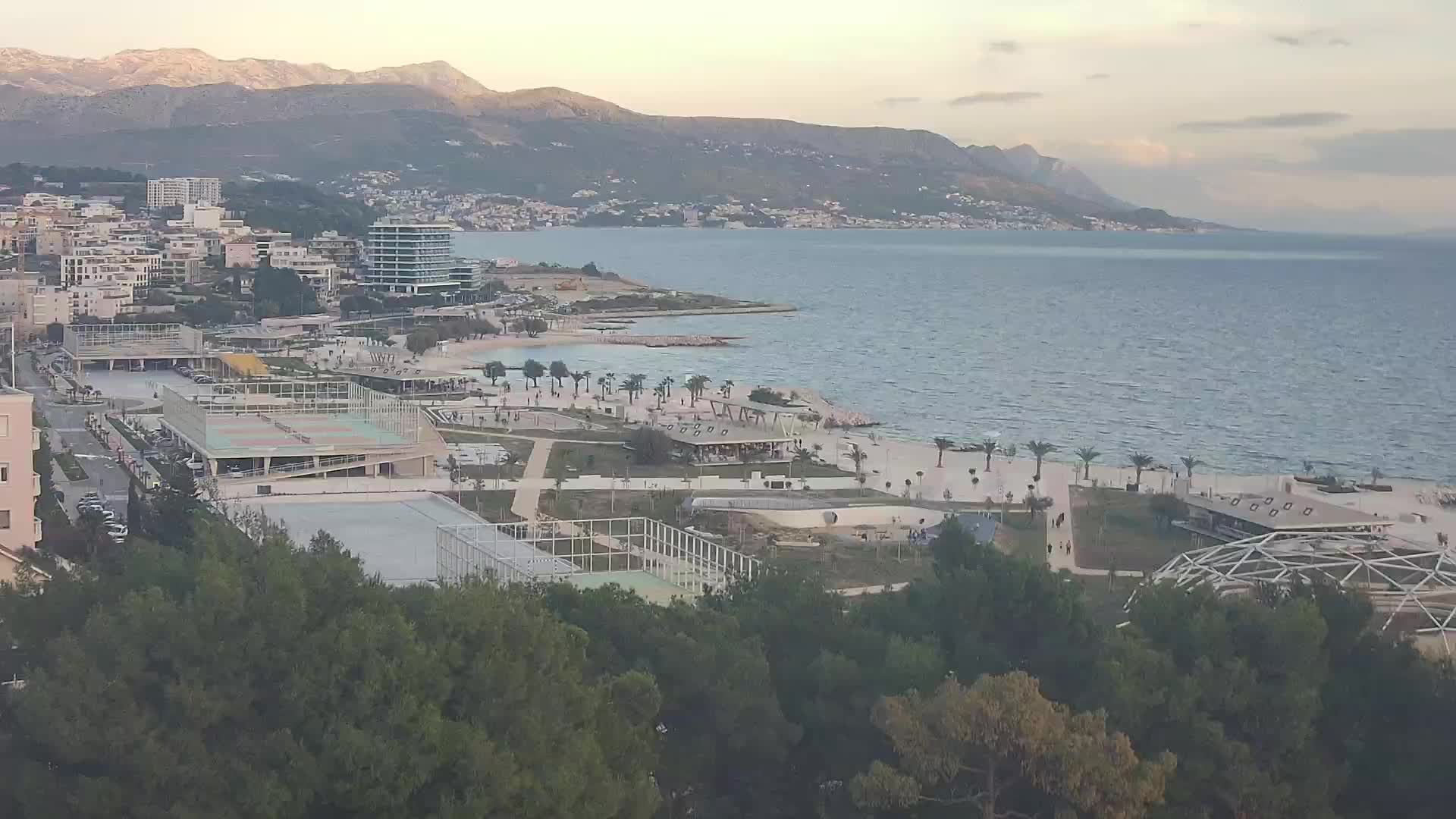 Plage Žnjan et installations sportives – Split