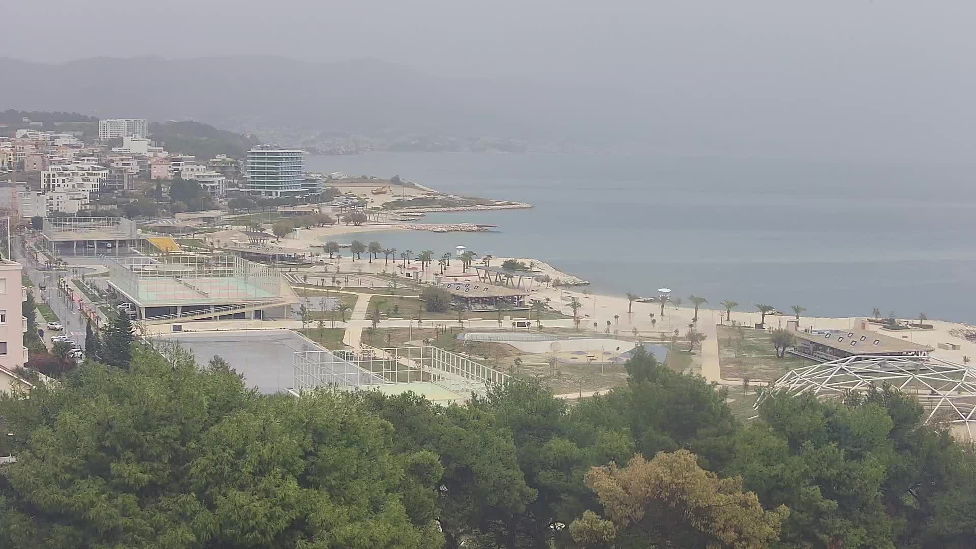 Plaža Žnjan in športni objekti – Split