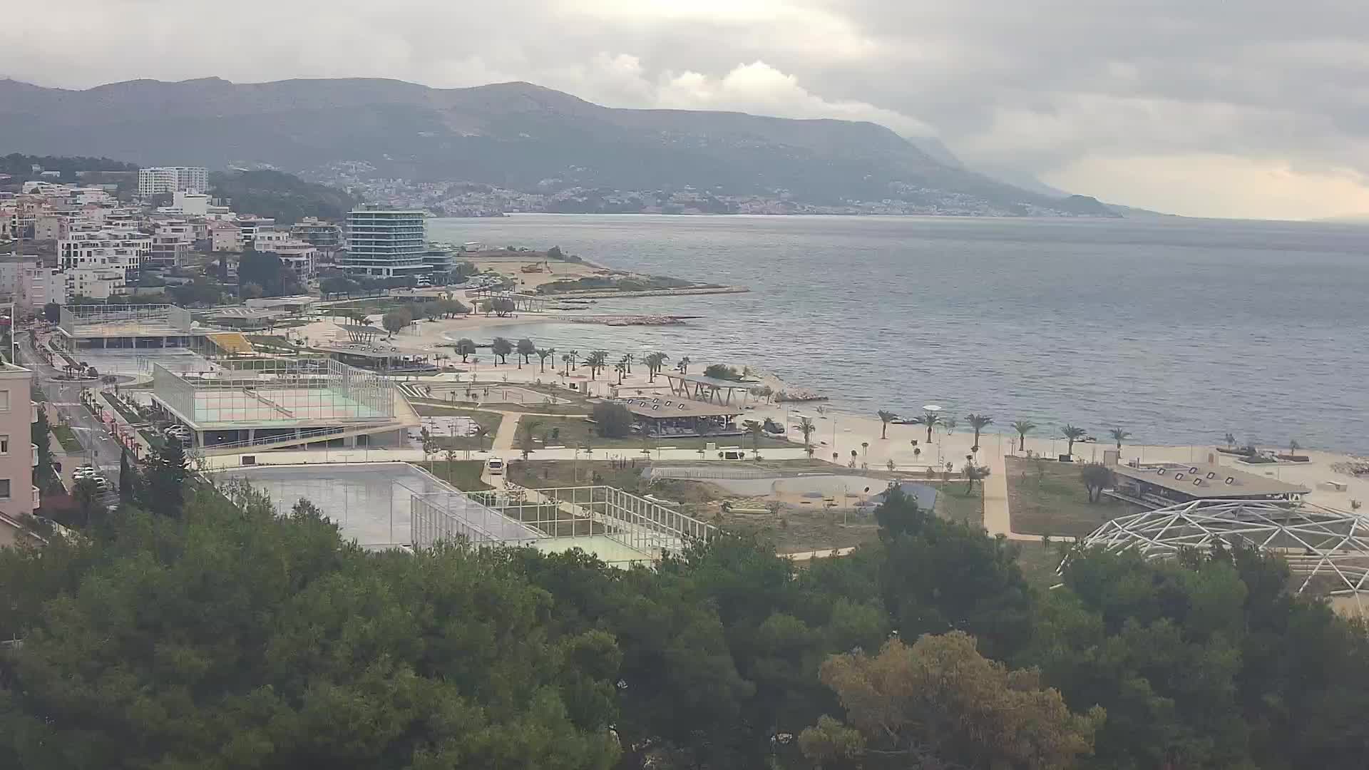 Plaža Žnjan in športni objekti – Split