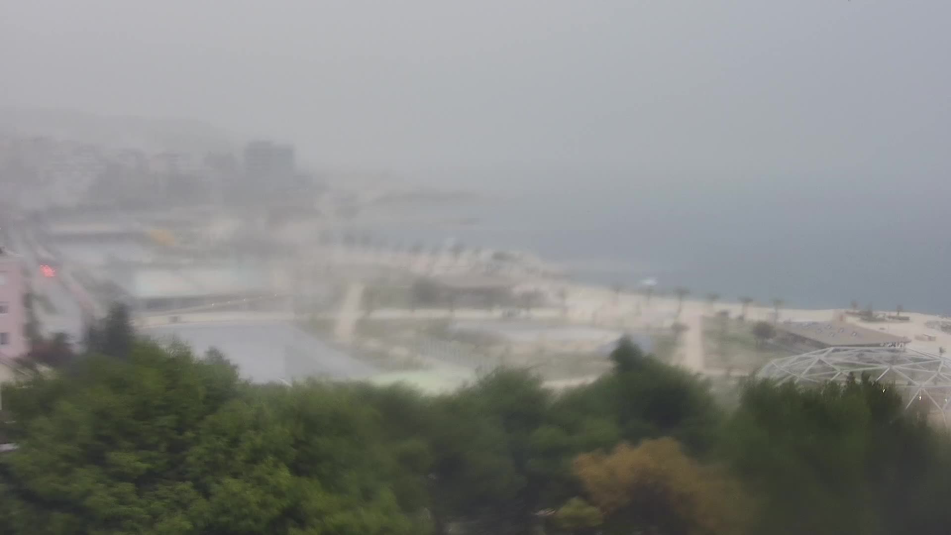 Plaža Žnjan in športni objekti – Split