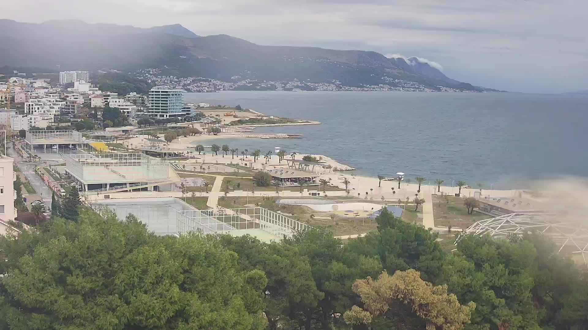 Plaža Žnjan in športni objekti – Split