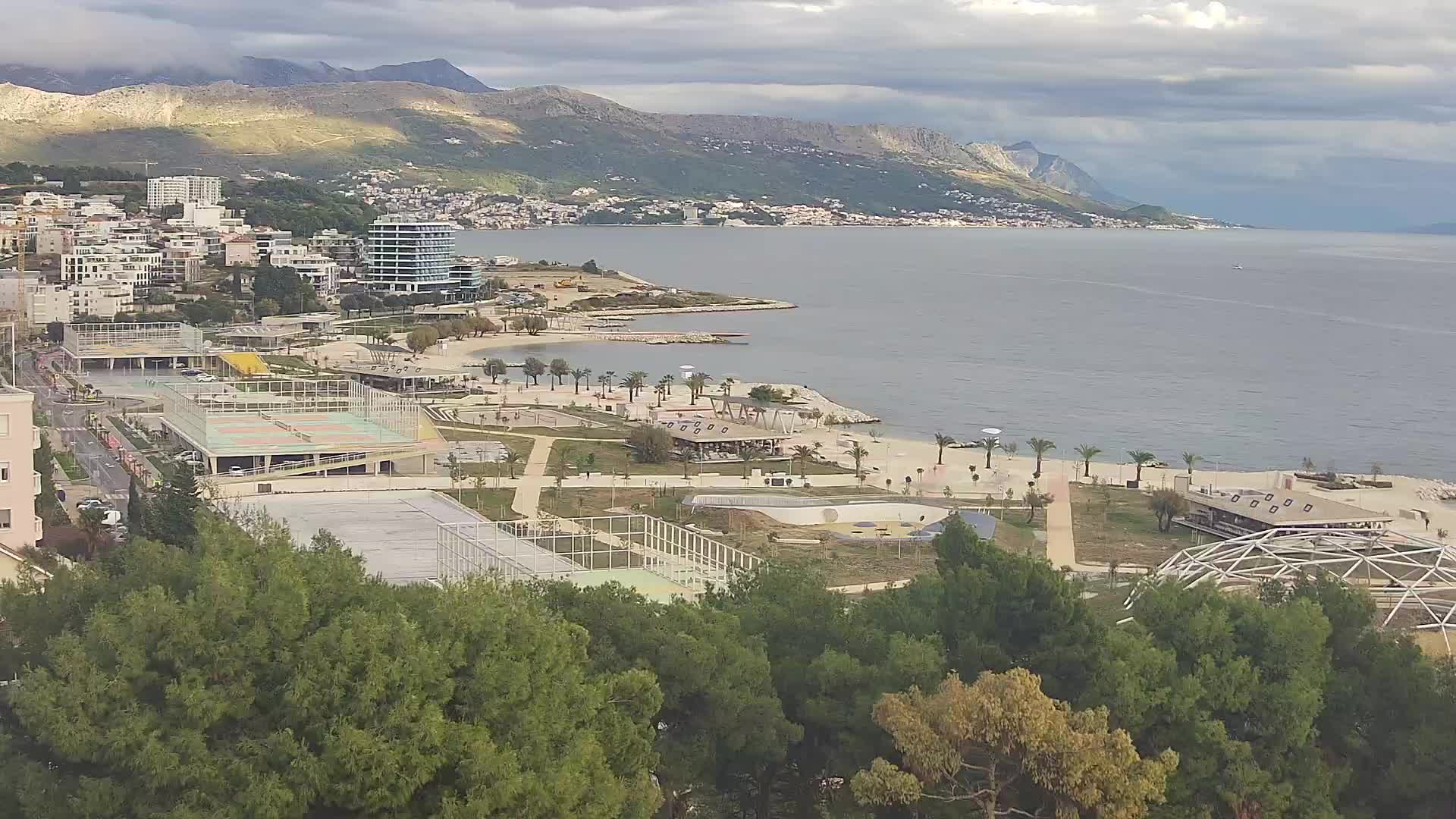 Playa Žnjan e instalaciones deportivas – Split