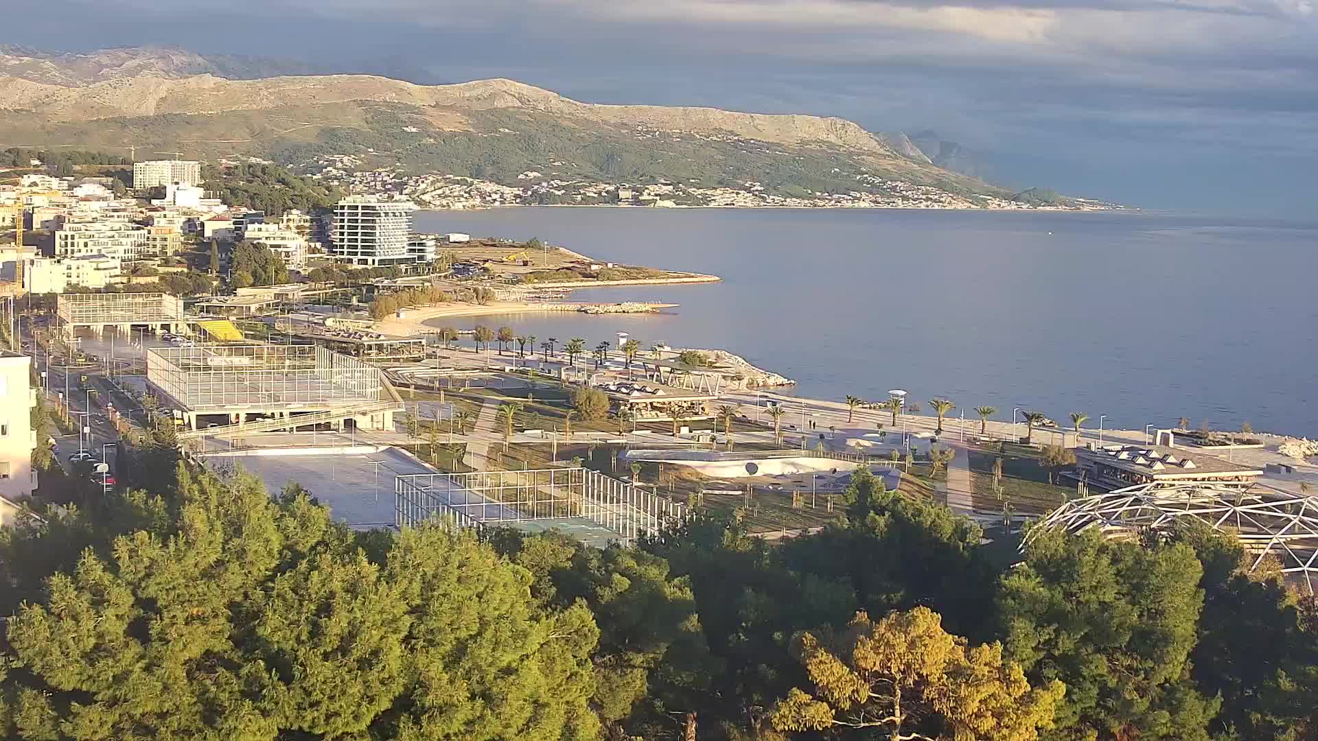 Plaža Žnjan in športni objekti – Split