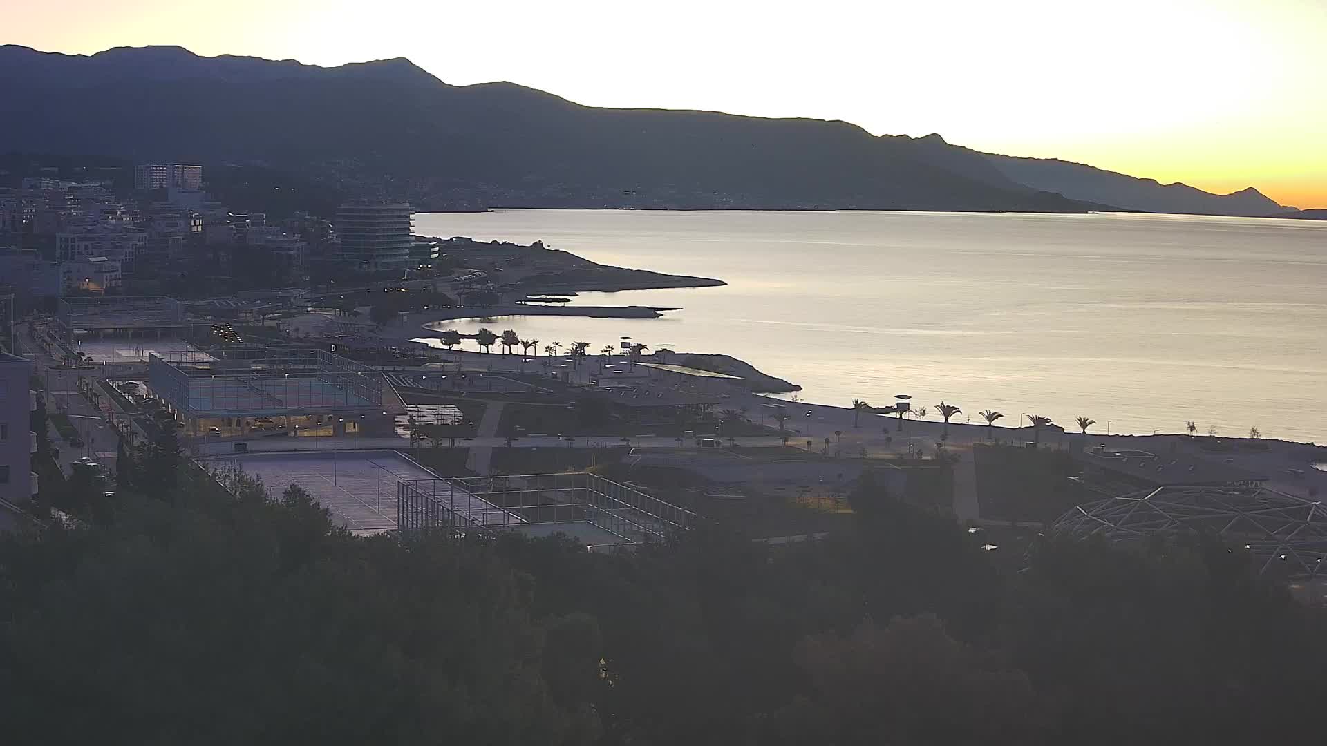 Plaža Žnjan in športni objekti – Split