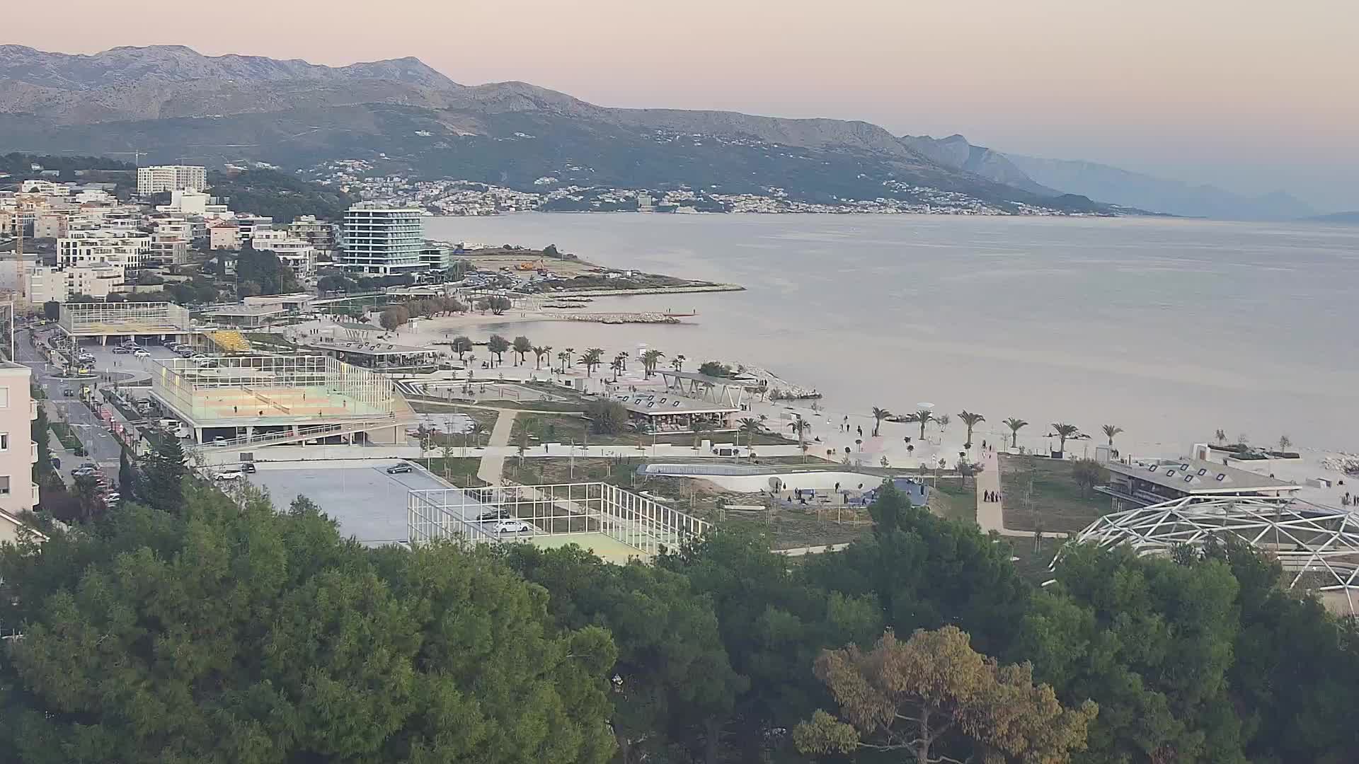 Plage Žnjan et installations sportives – Split