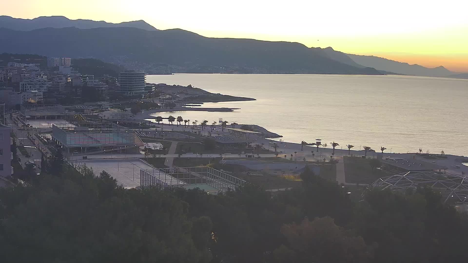 Plage Žnjan et installations sportives – Split