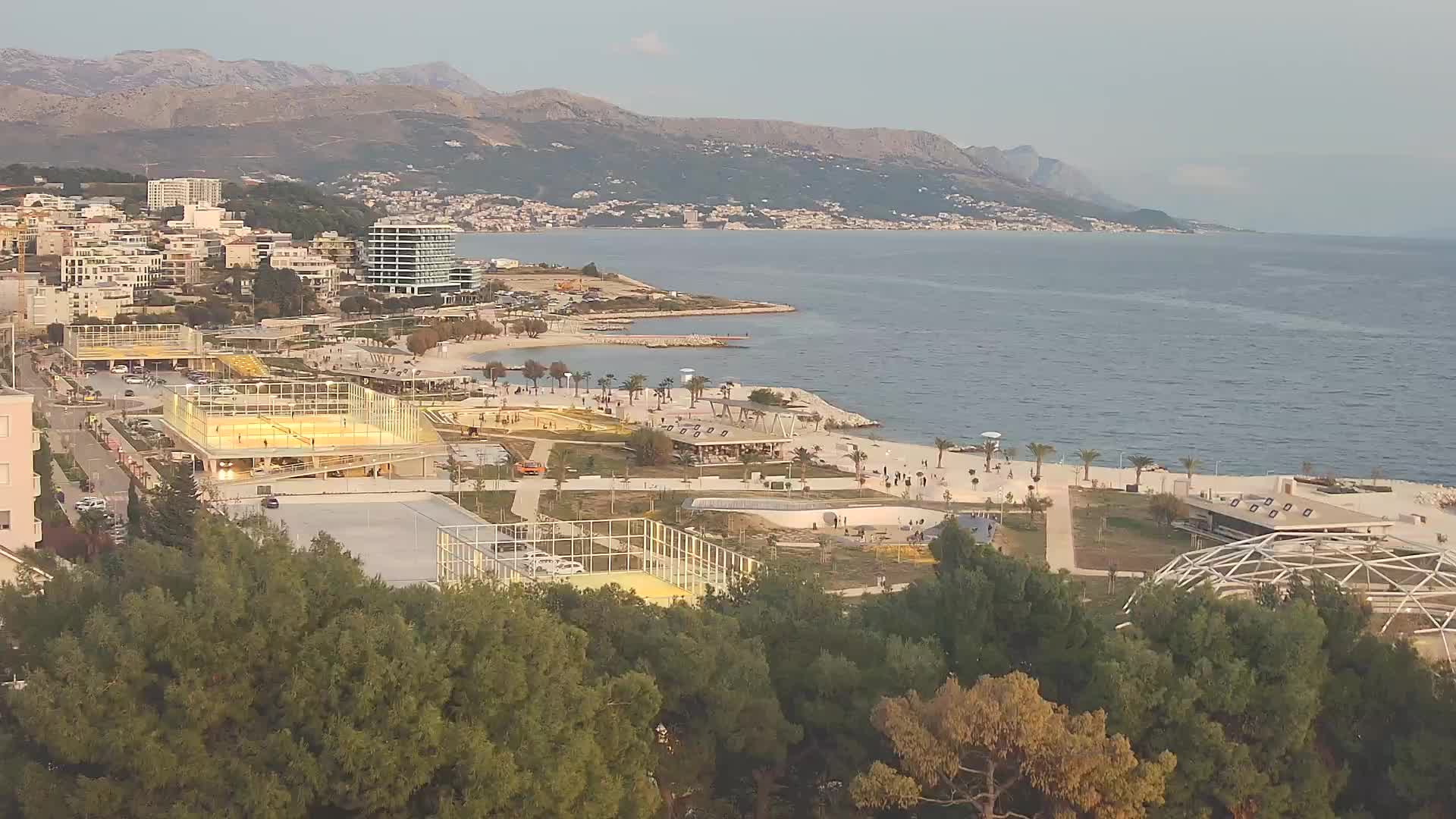 Plaža Žnjan in športni objekti – Split