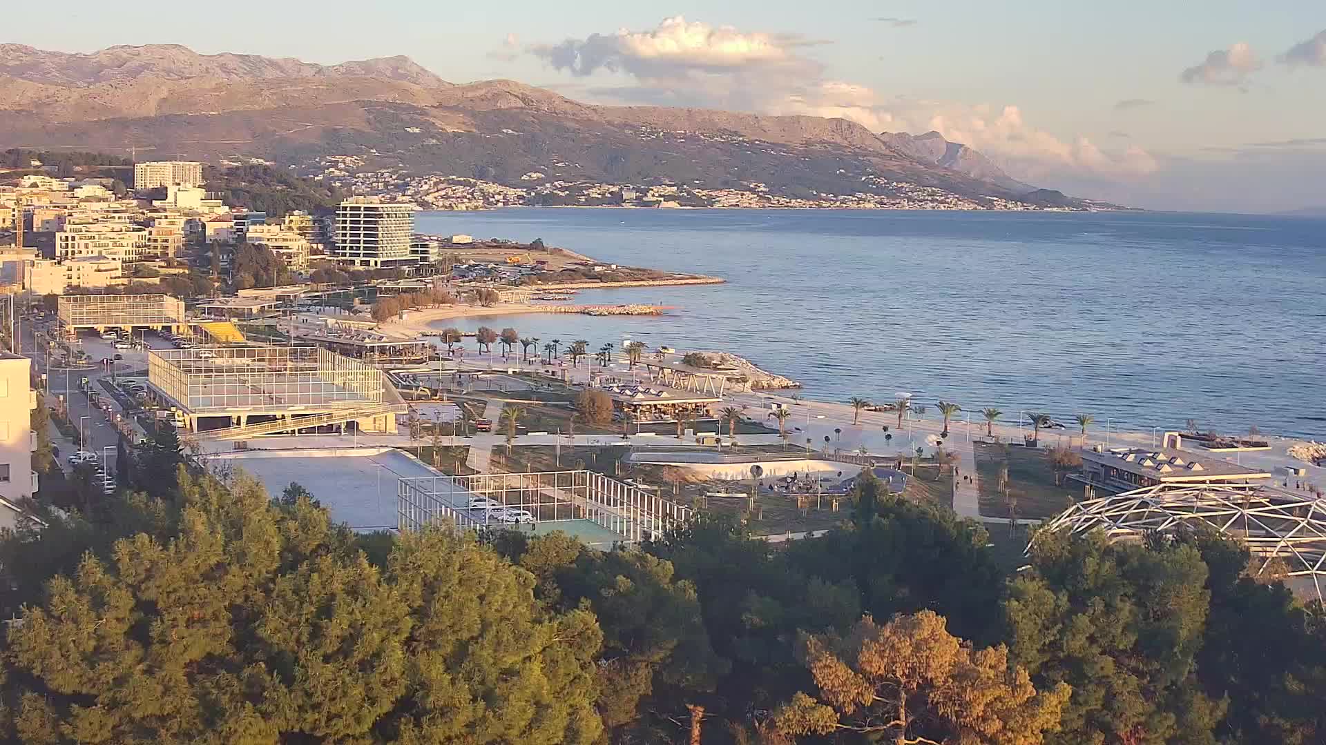 Plaža Žnjan in športni objekti – Split