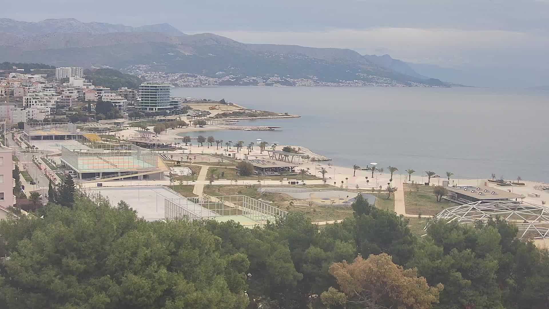 Plaža Žnjan in športni objekti – Split