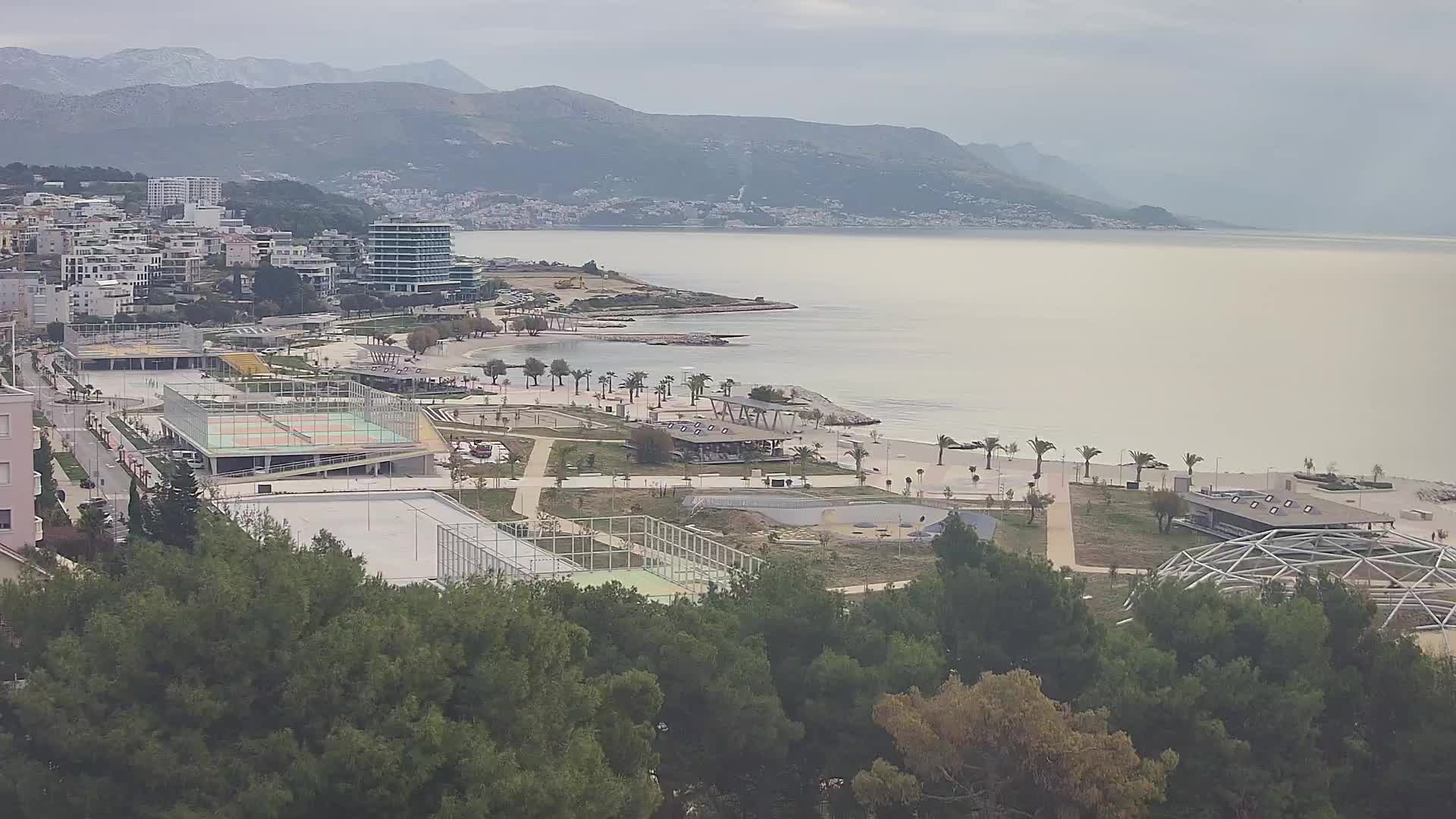 Playa Žnjan e instalaciones deportivas – Split
